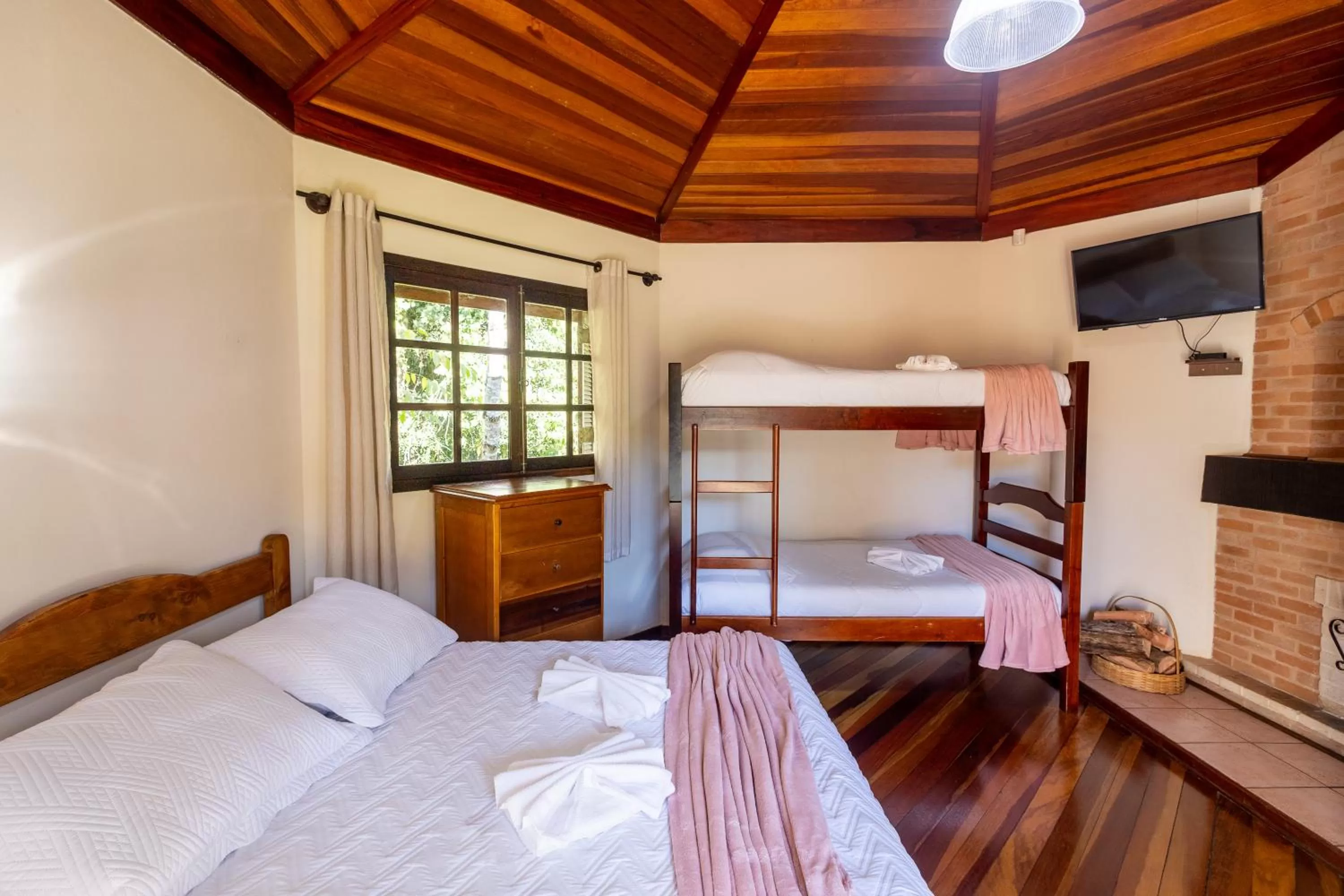 Bunk Bed in Chalés 3 Pinheiros