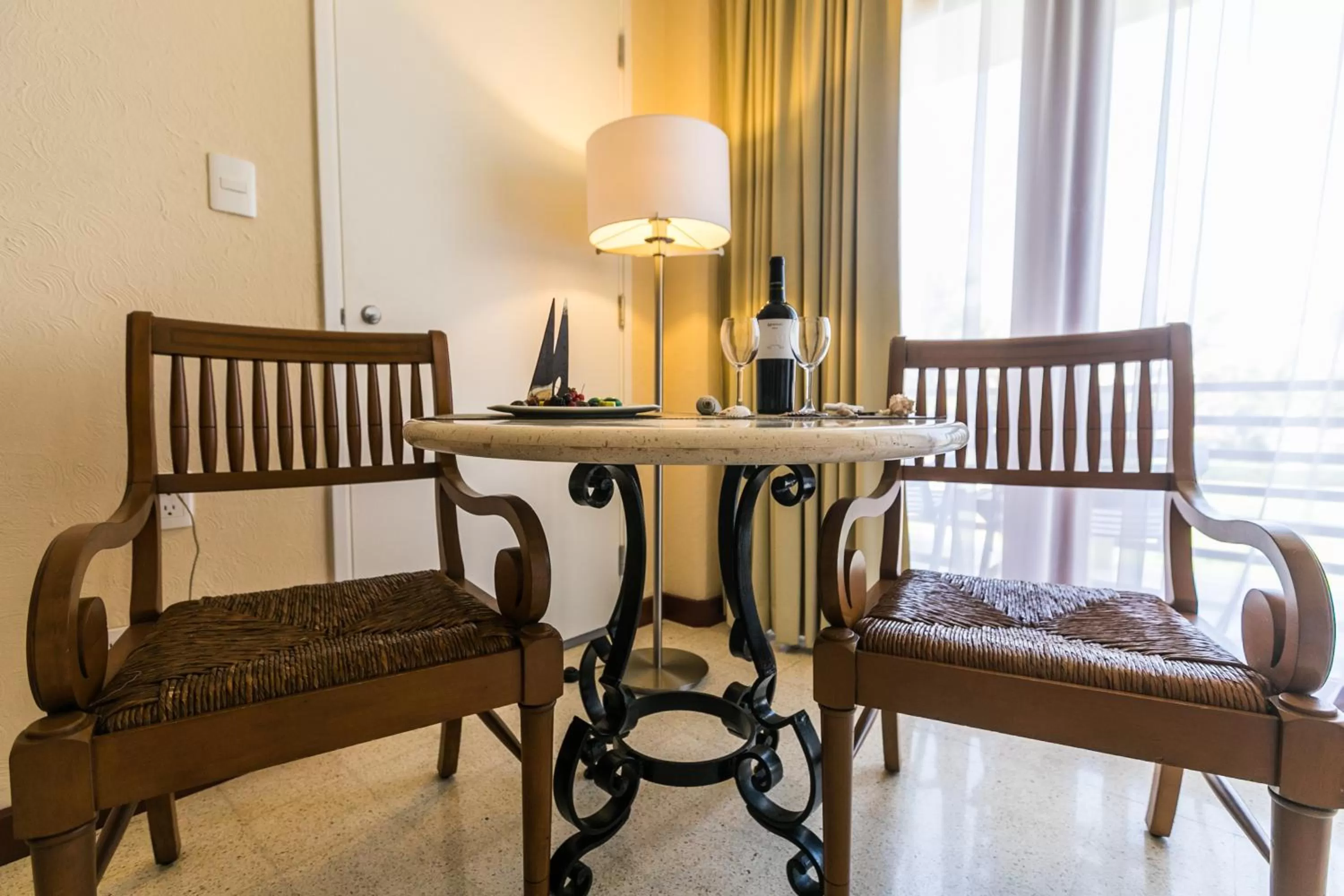 Seating area in Pierre Mundo Imperial Riviera Diamante Acapulco