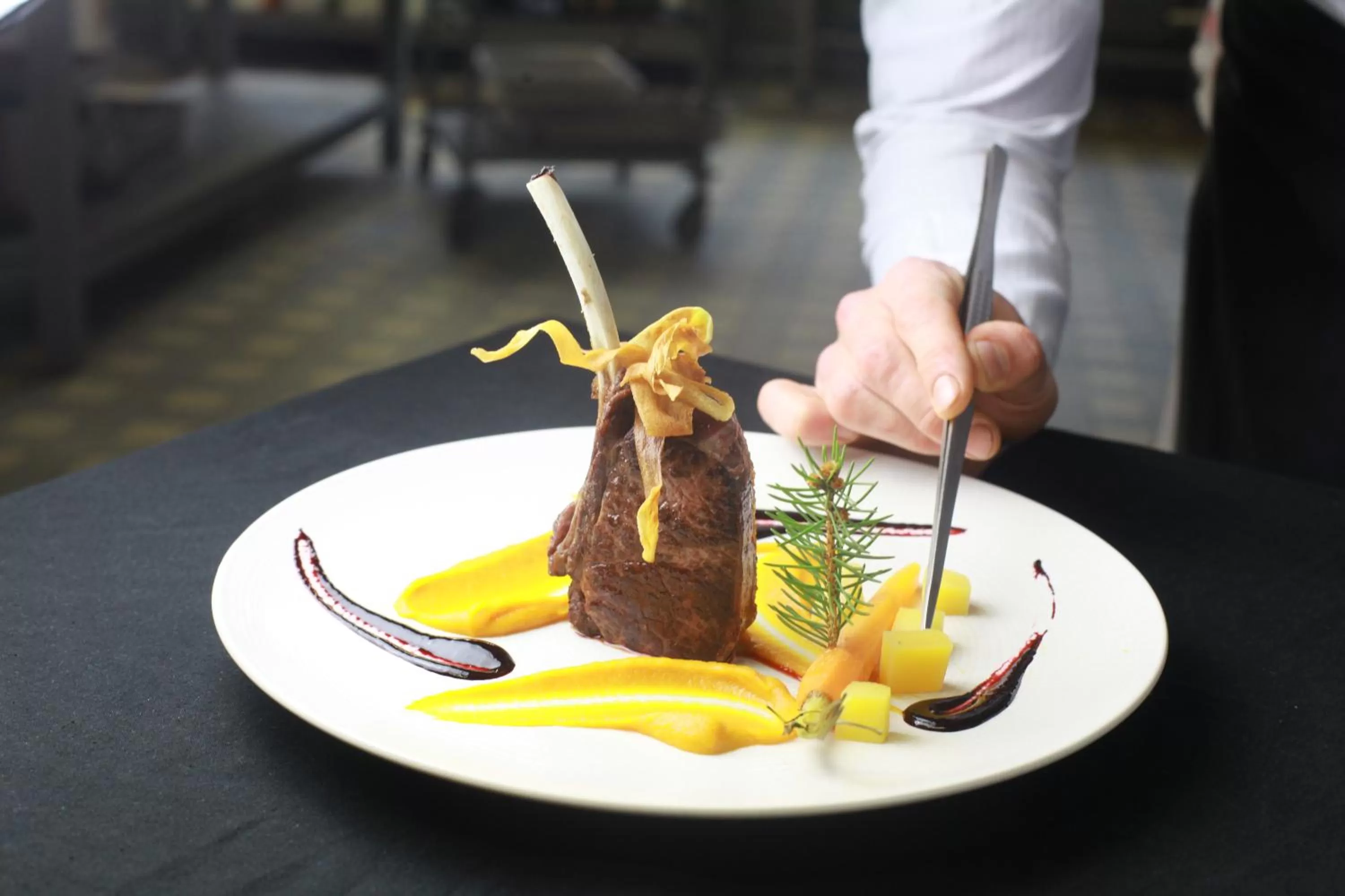 Restaurant/places to eat in Appart'Hôtel LIDO au bord de l'eau