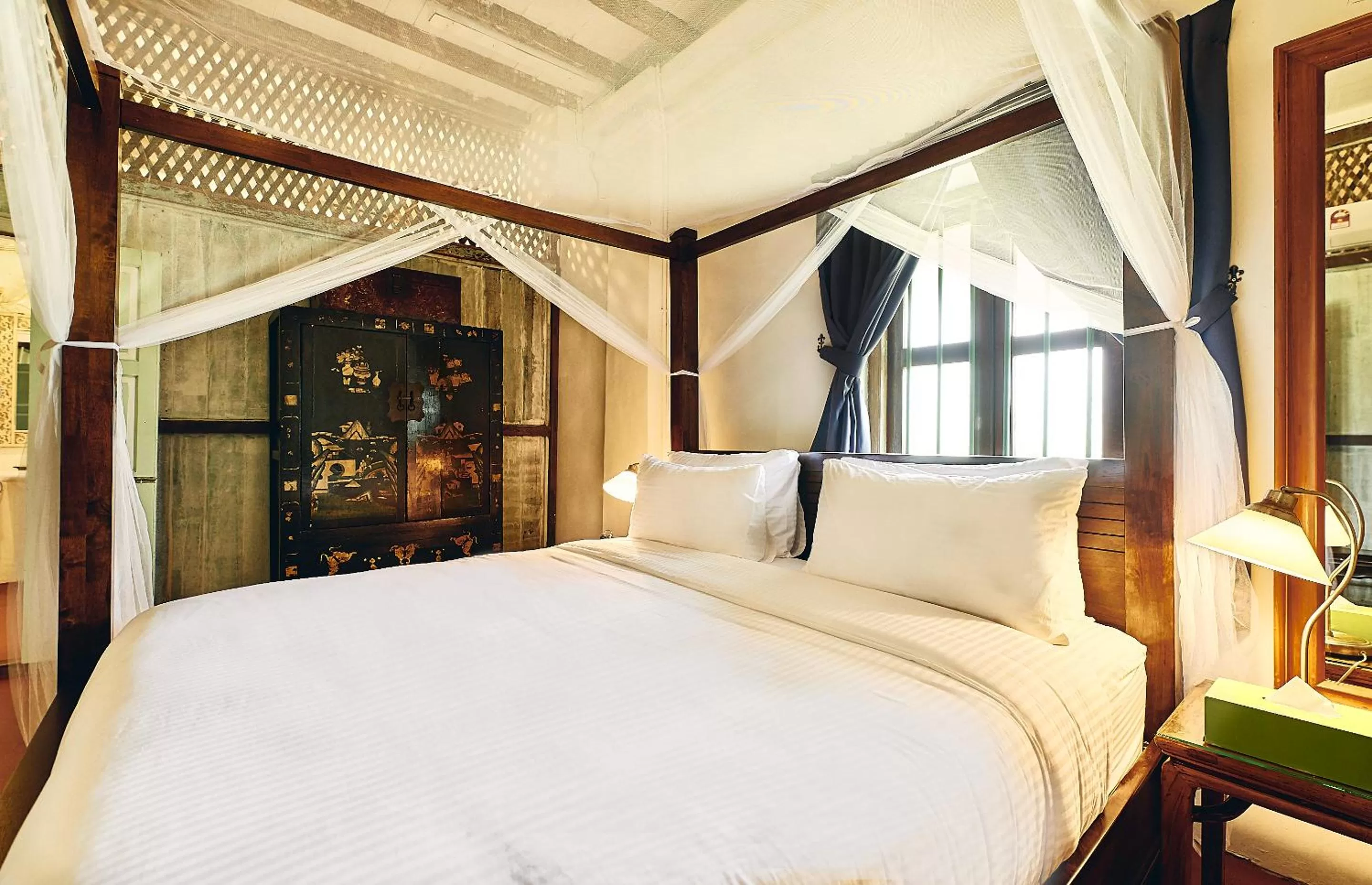 Bedroom, Bed in Temple Tree Resort