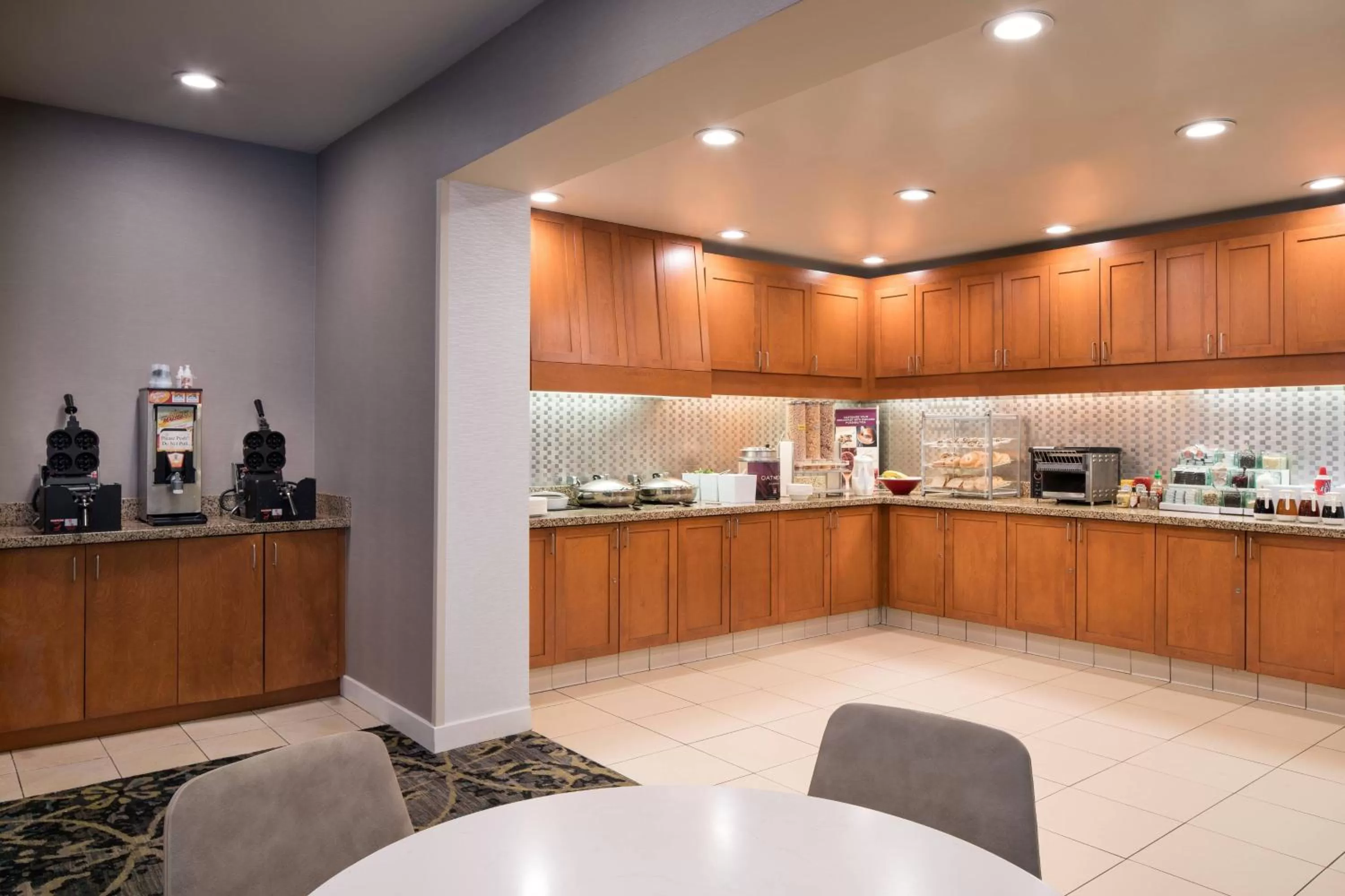 Breakfast in Residence Inn by Marriott Camarillo