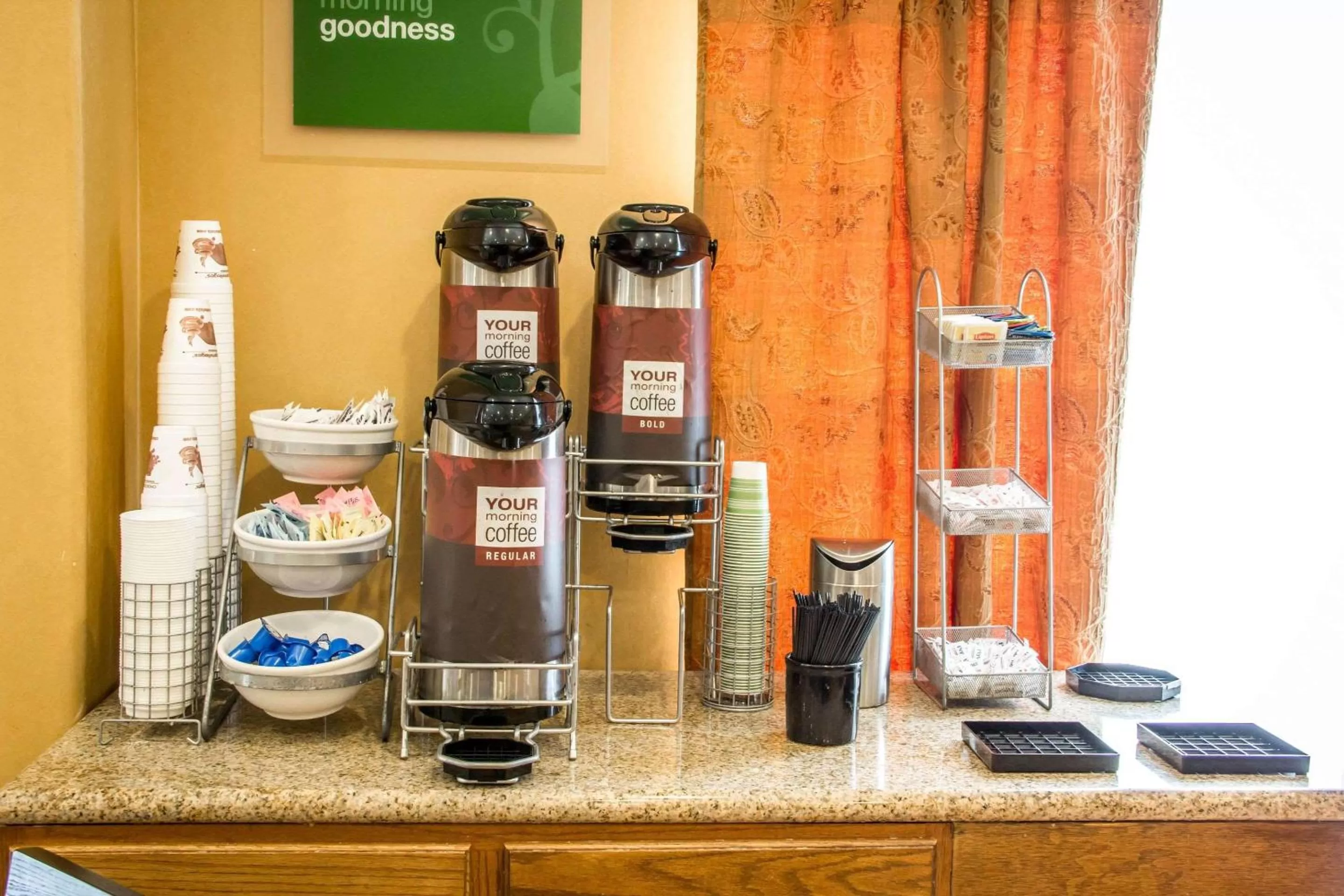 Breakfast in Comfort Suites San Antonio Near Seaworld