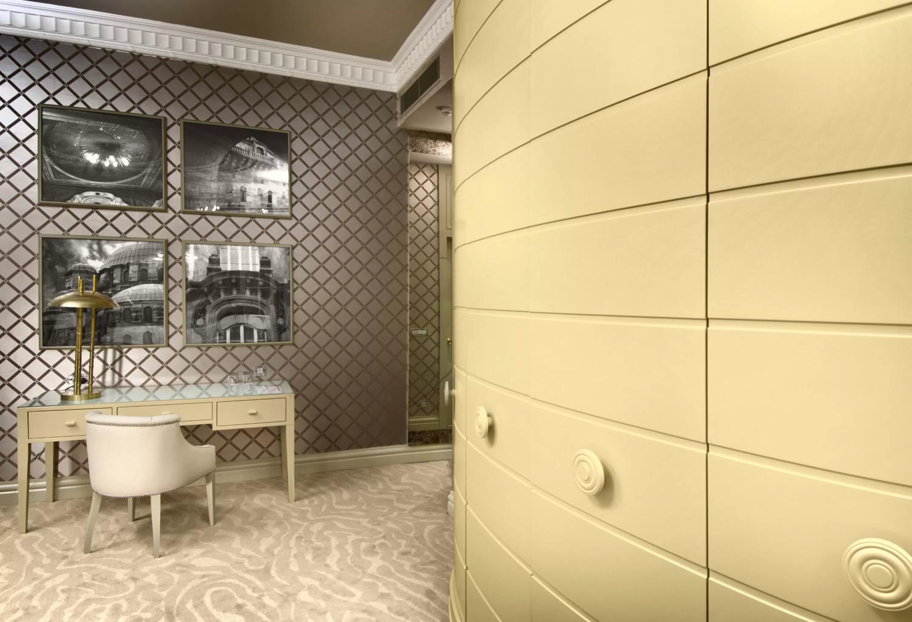 Decorative detail in Taxim Hill Hotel