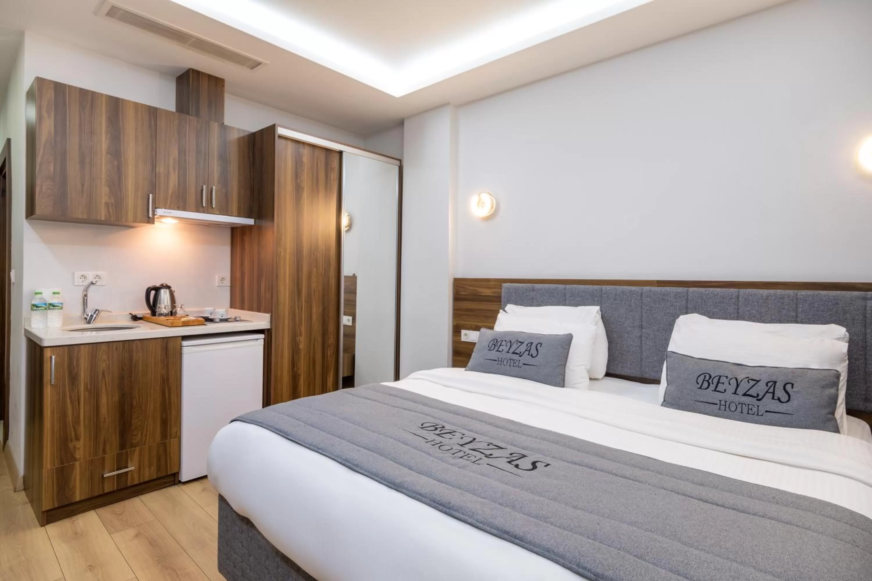 Bed in Beyzas Hotels & Suites