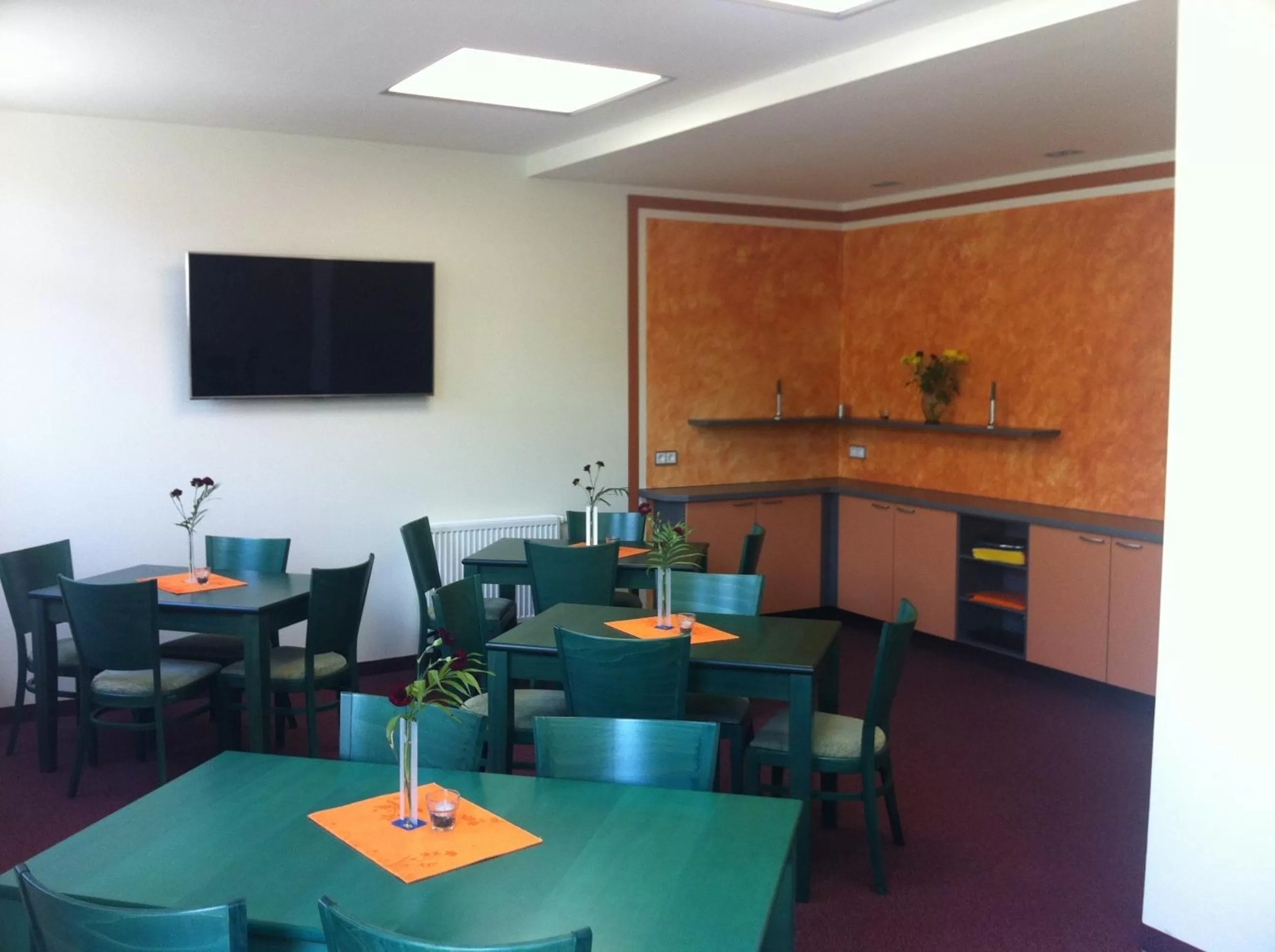 Restaurant/Places to Eat in An der Porzellan-Manufaktur Pension