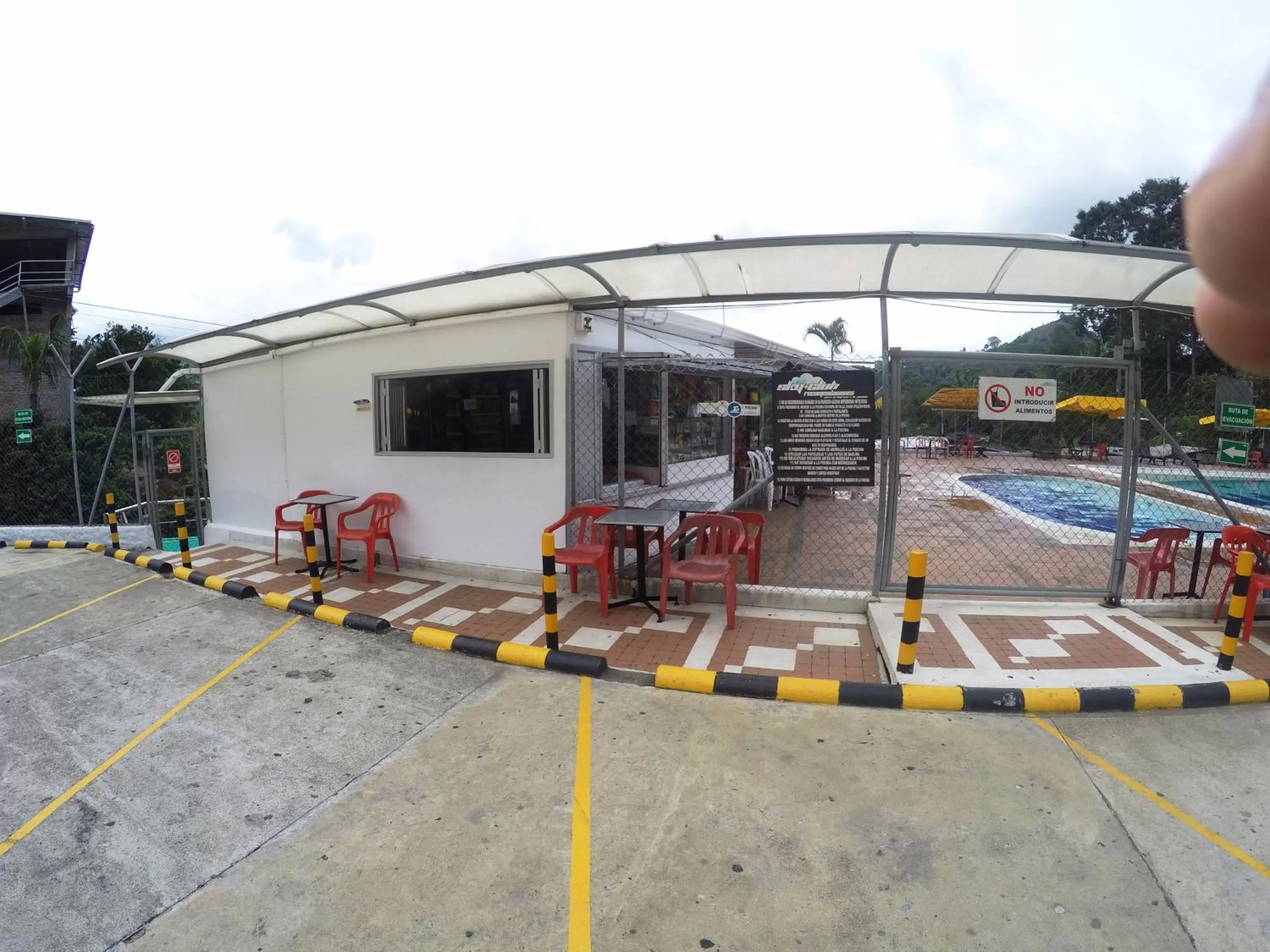 On-site shops in Sky Club Eco Hotel