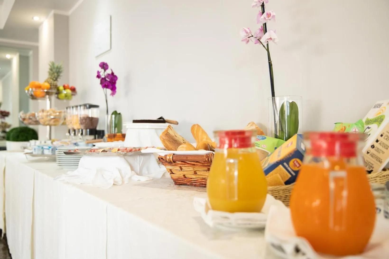 Buffet breakfast in Hotel De Plam