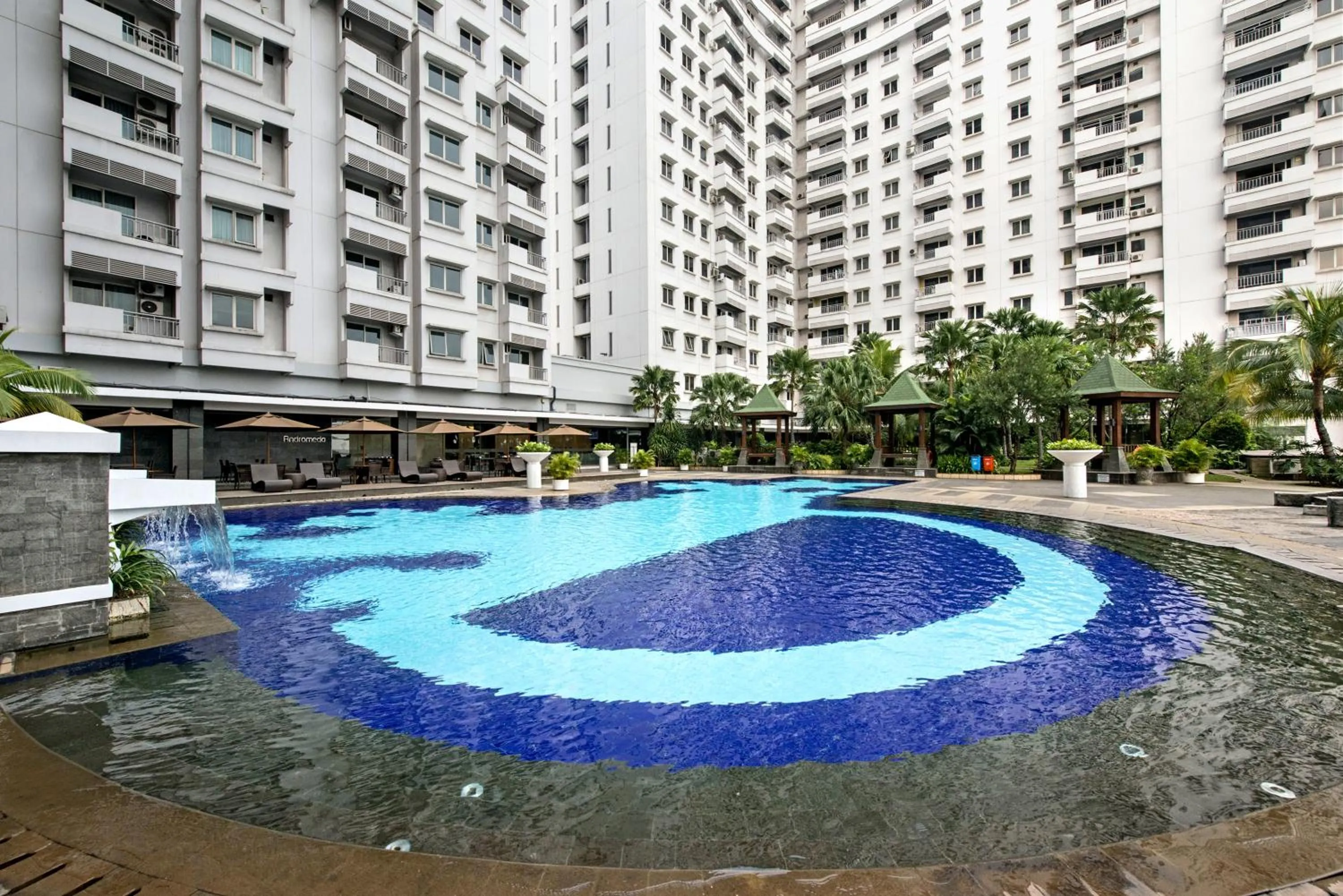Swimming pool in Grand Whiz Poins Simatupang Jakarta