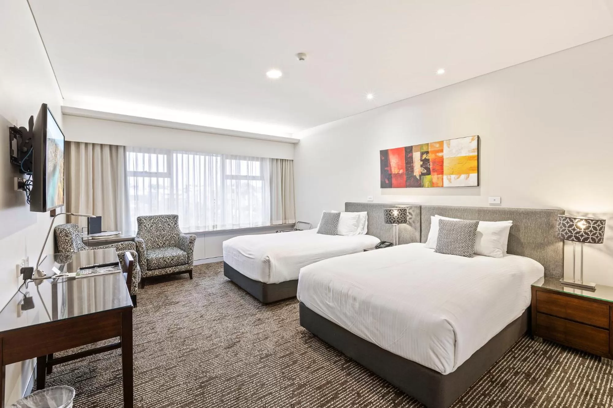 Bed in The Colmslie Hotel