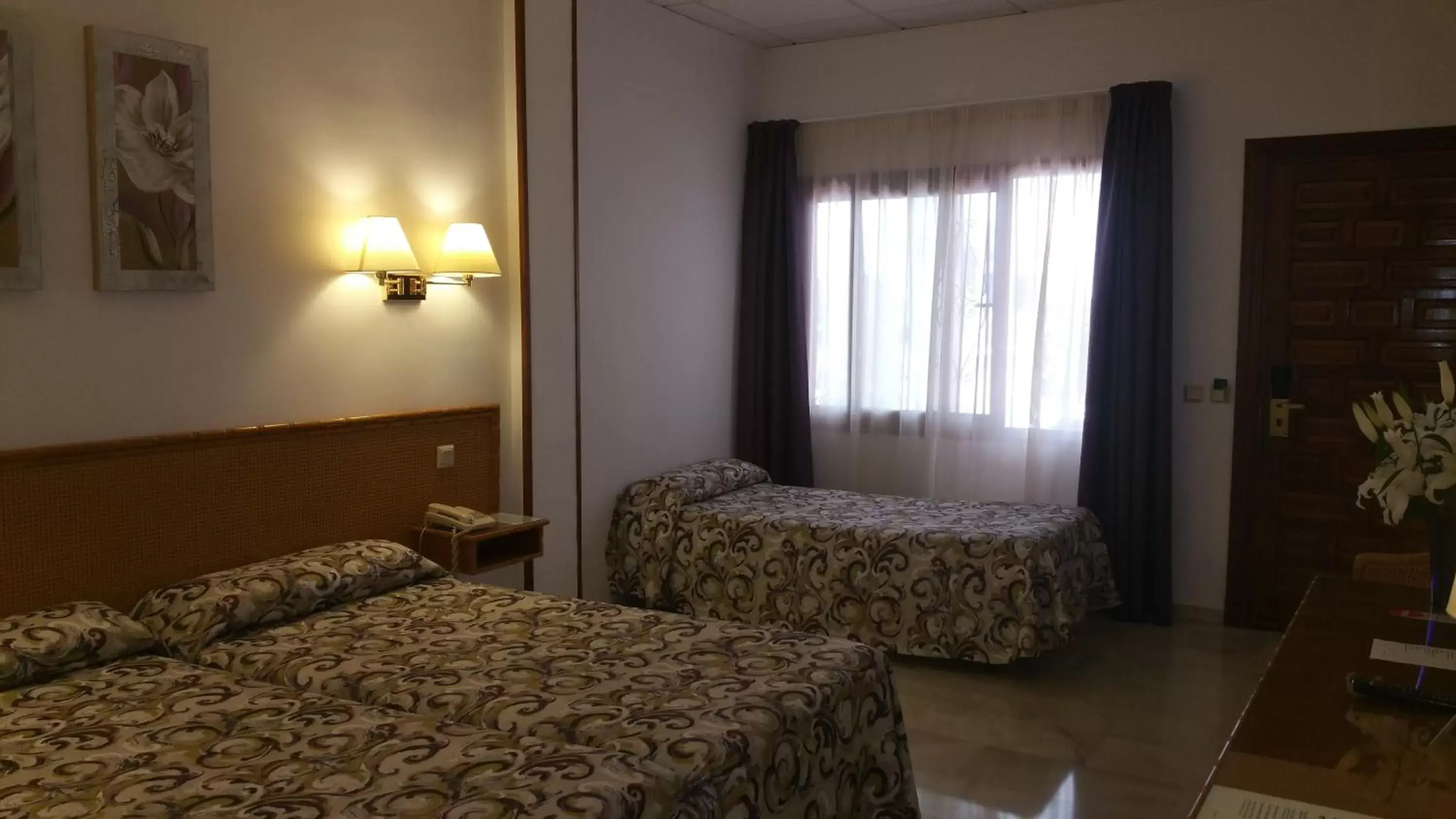 Twin Room with Extra Bed in Ona Las Rampas Twin Room with Extra Bed in Ona Las Rampas