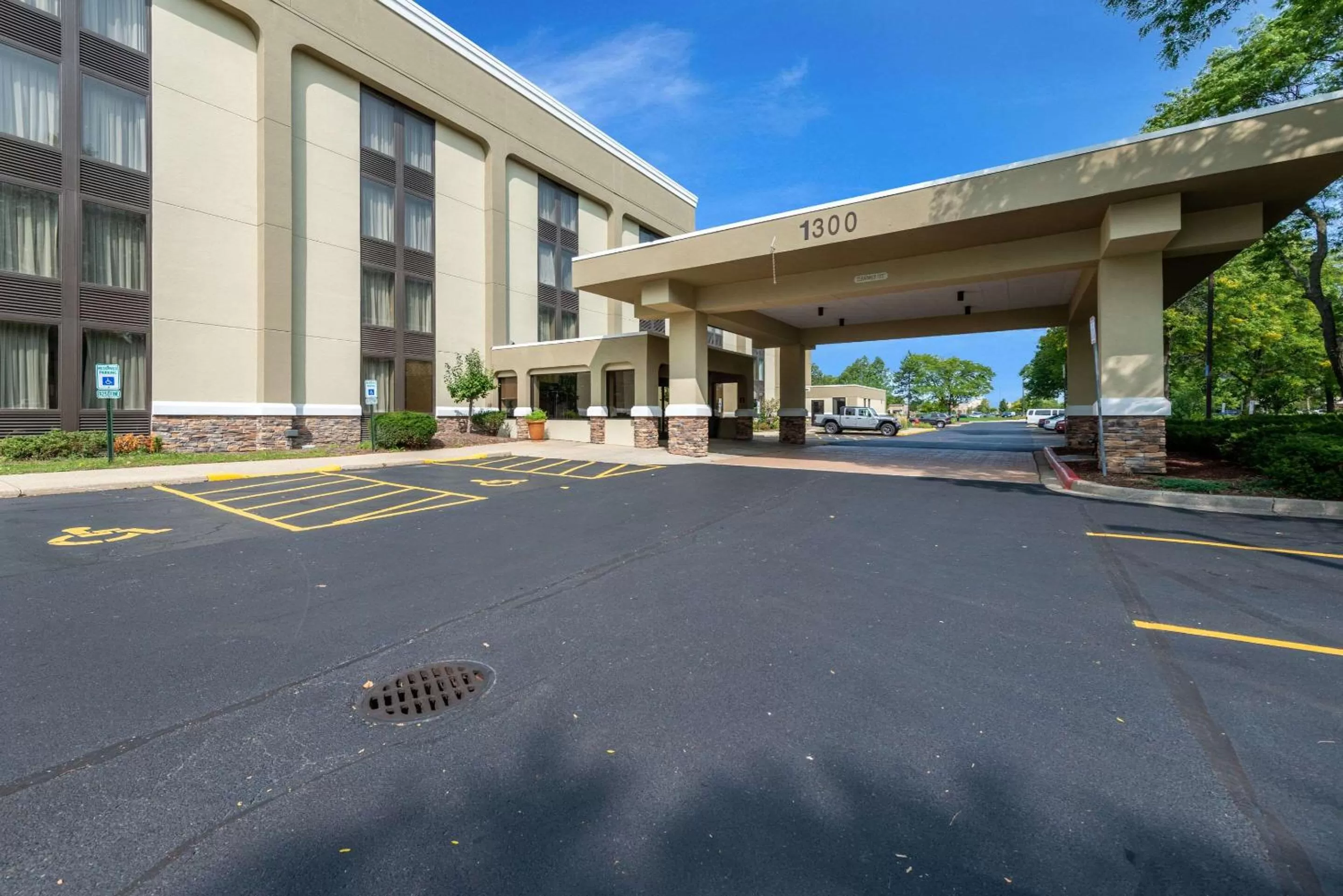 Property building in Comfort Inn Chicago Schaumburg - O'Hare Airport