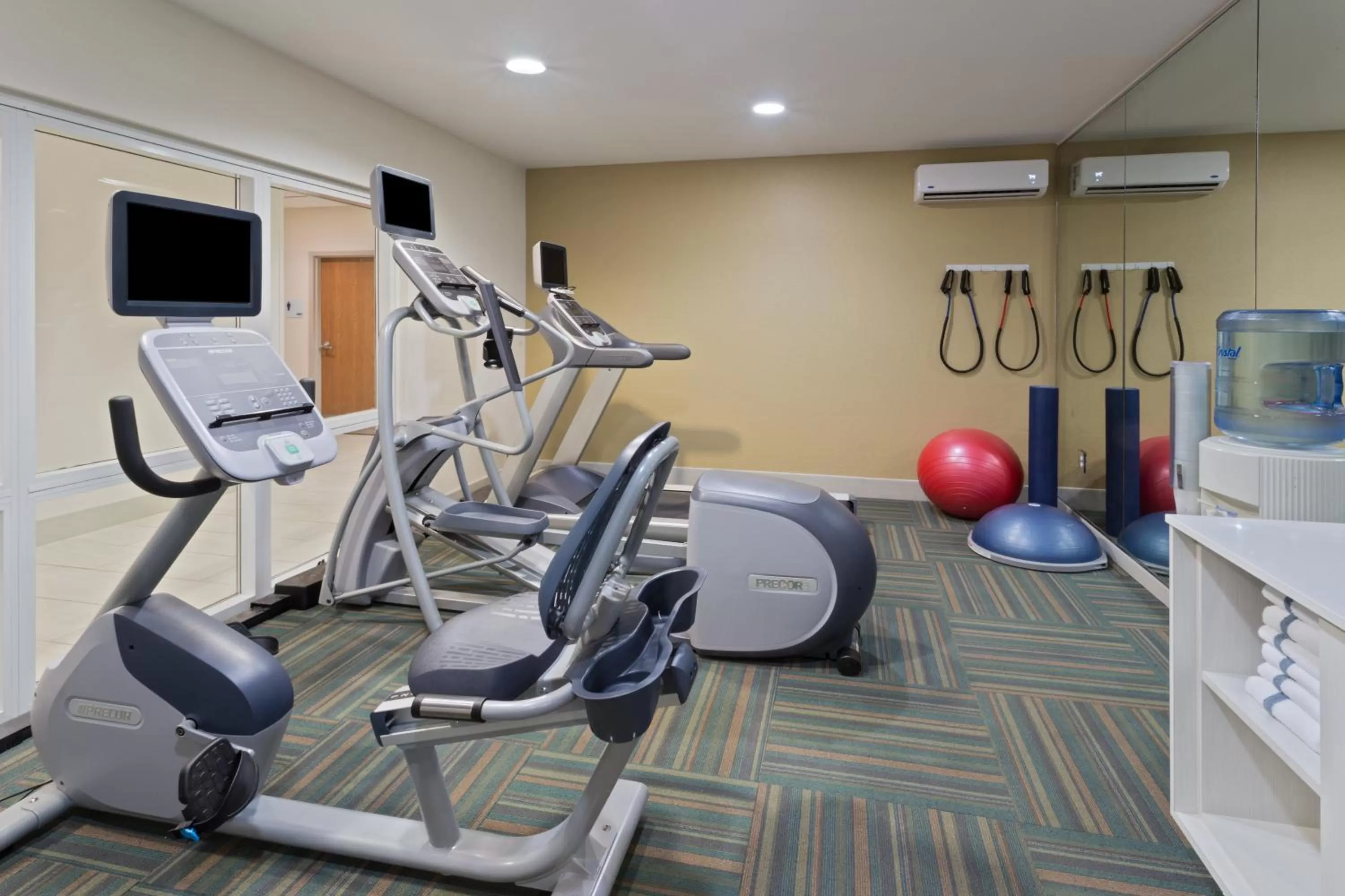 Spa and wellness centre/facilities in Holiday Inn Express & Suites Tavares by IHG