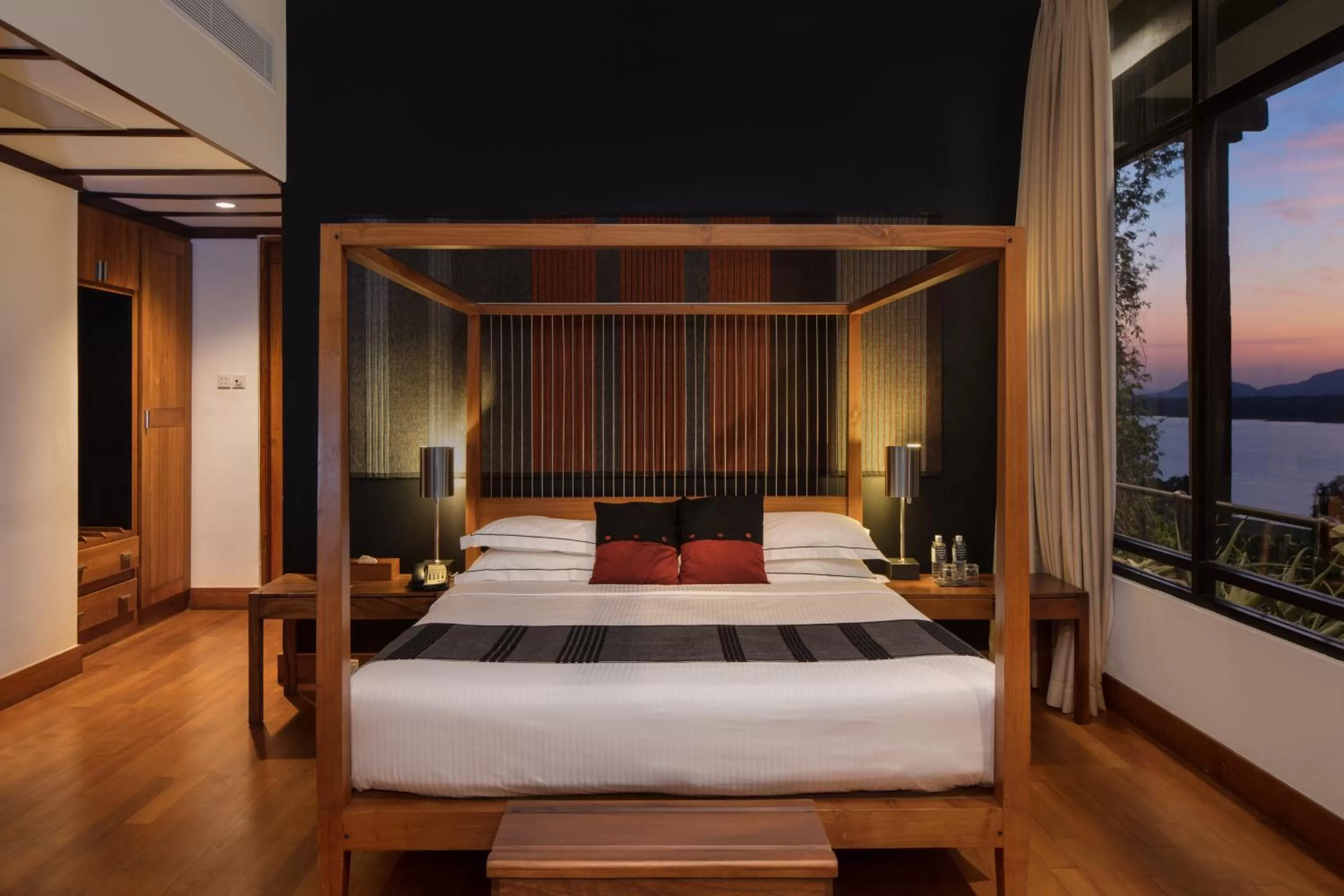 Luxury Suite - single occupancy in Heritance Kandalama