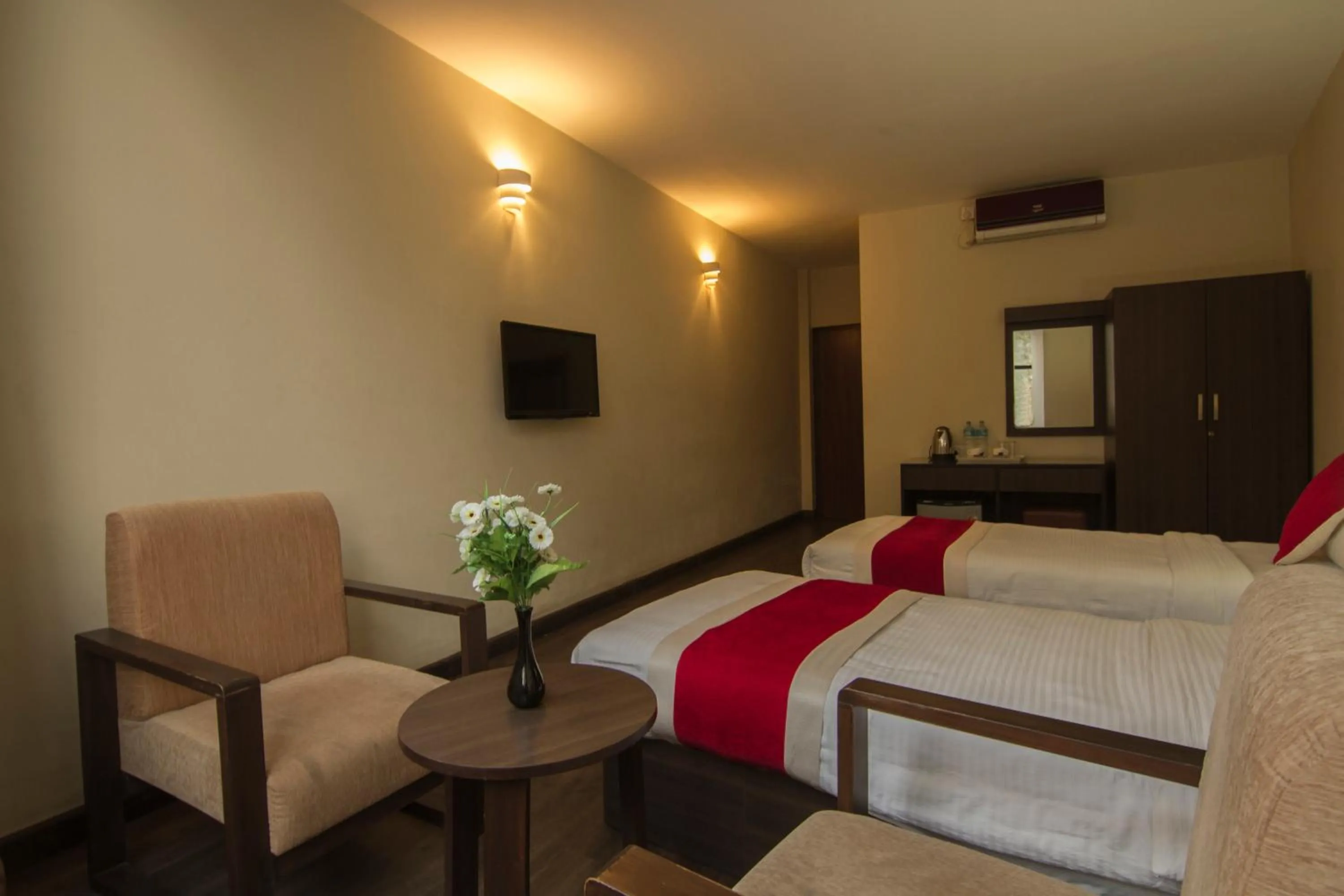 Bedroom, Bed in Hotel Regal Airport