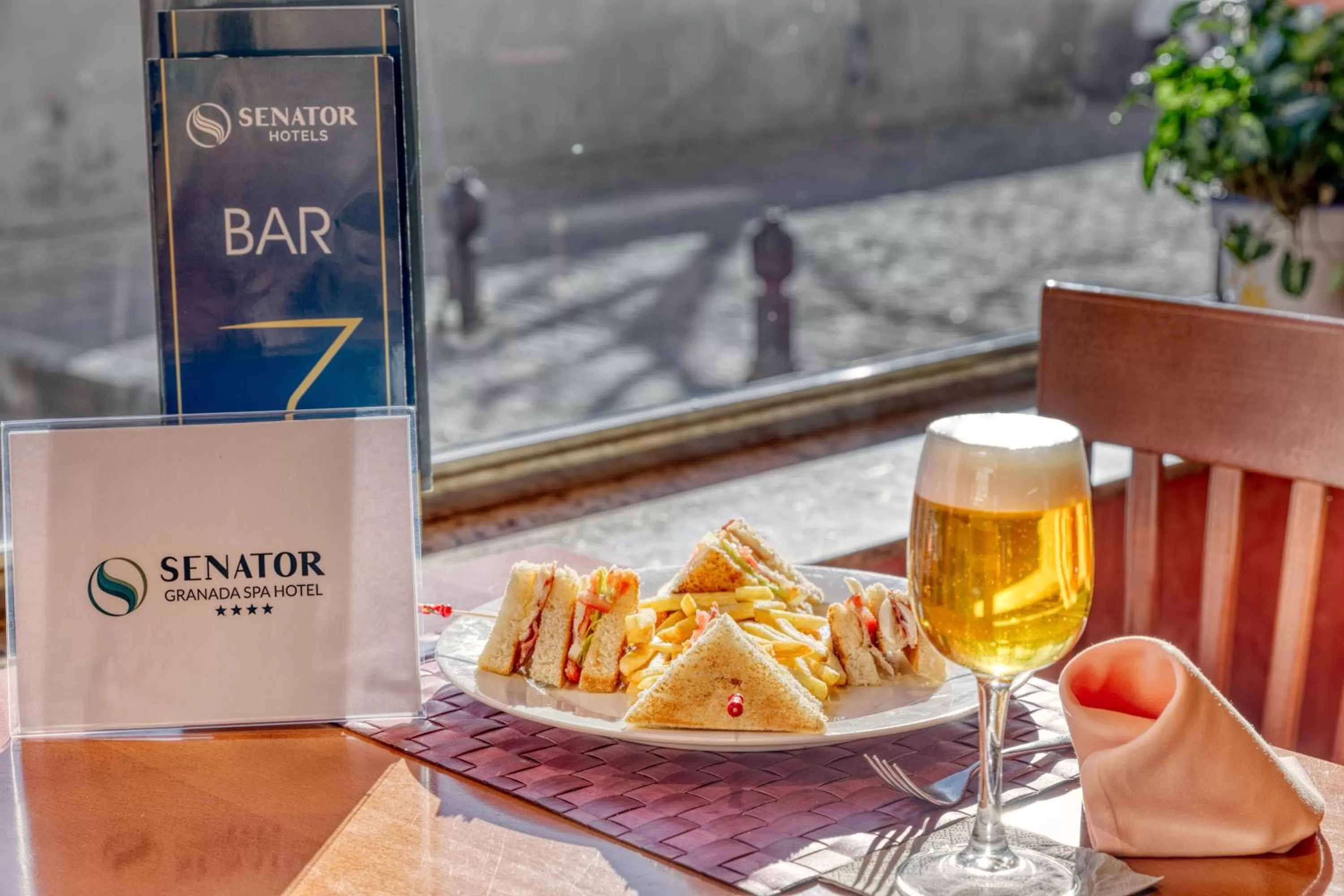 Food and drinks in Senator Granada