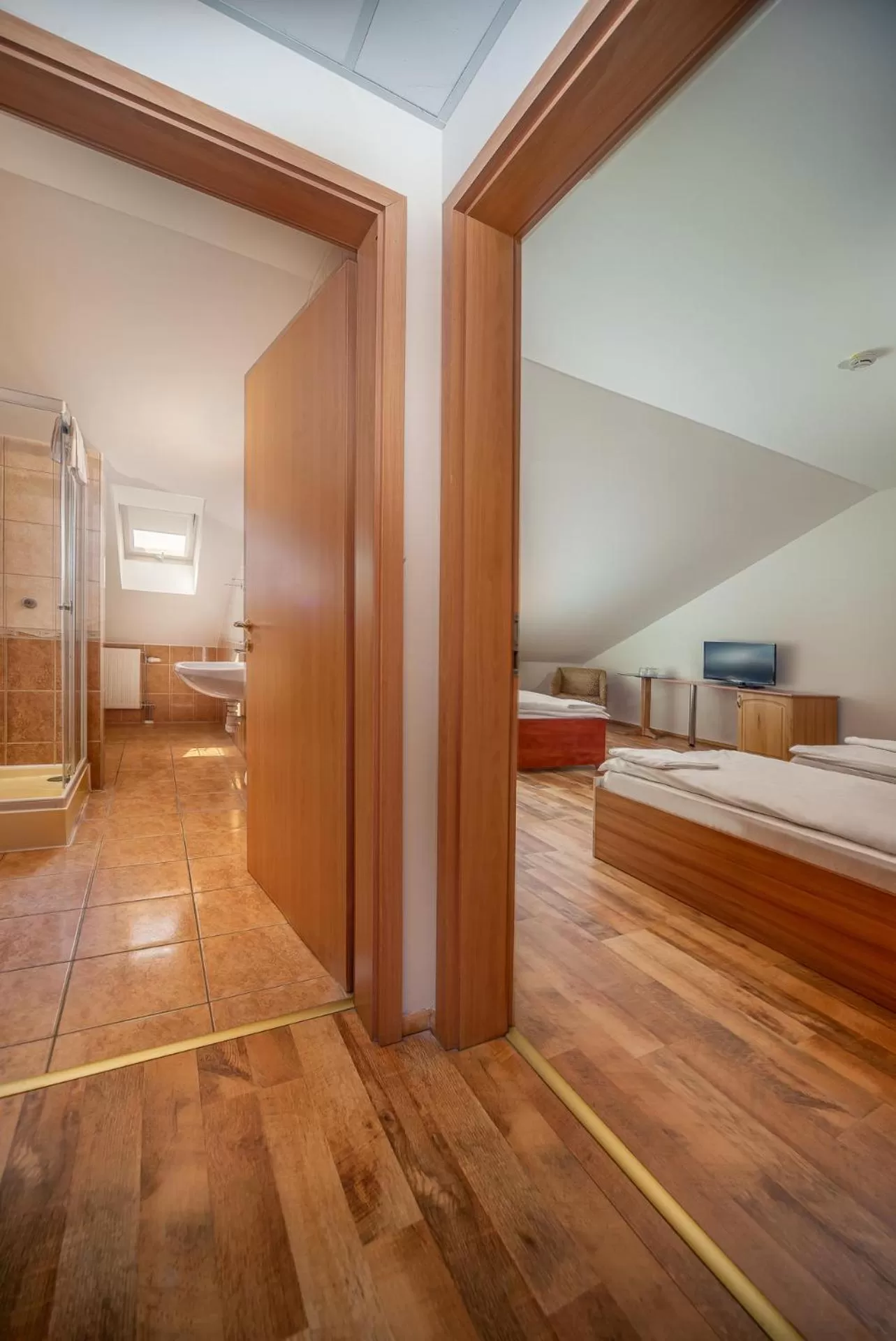 Bathroom in Nefelejcs Hotel