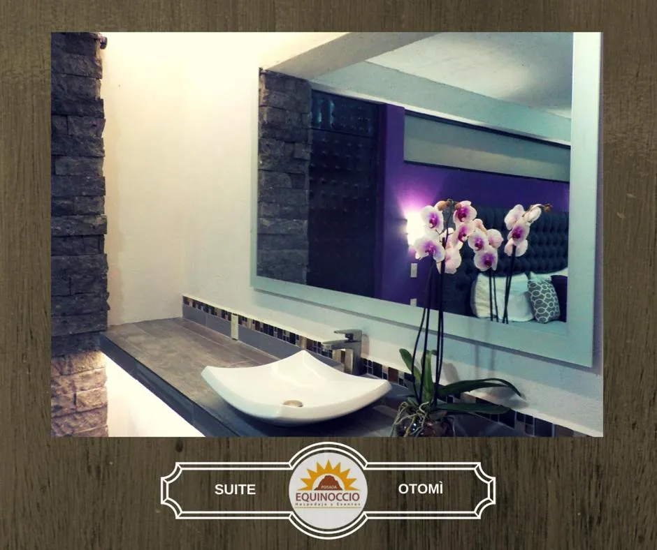 Decorative detail in Posada Equinoccio