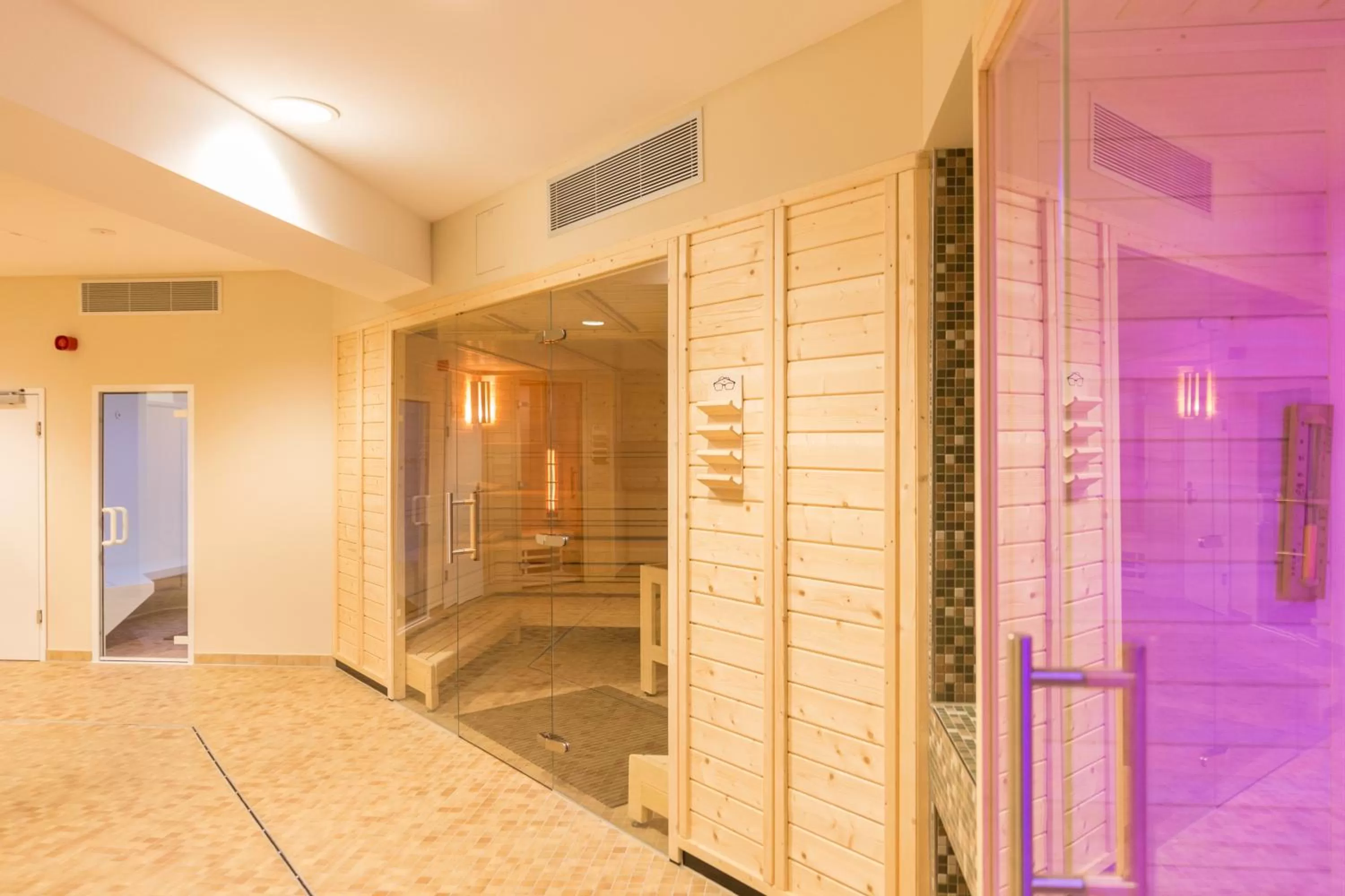 Sauna in Aribo Hotel