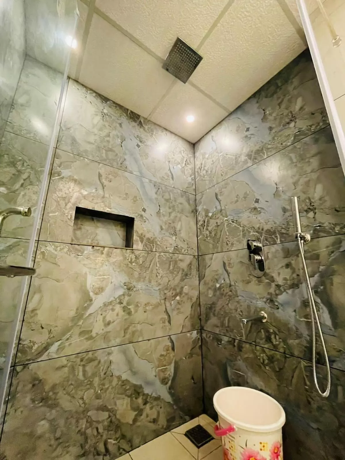 Bathroom in Garden Bay Resort