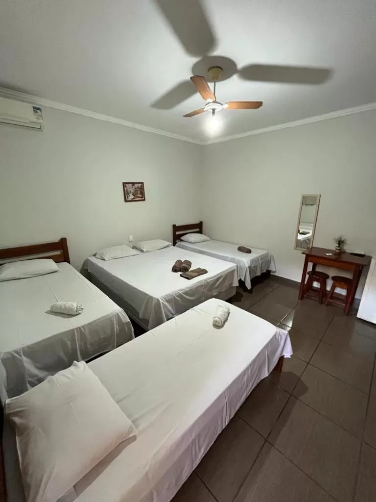 Photo of the whole room, Bed in Hotel Portela II - Av Principal e a 500m do Thermas dos Laranjais