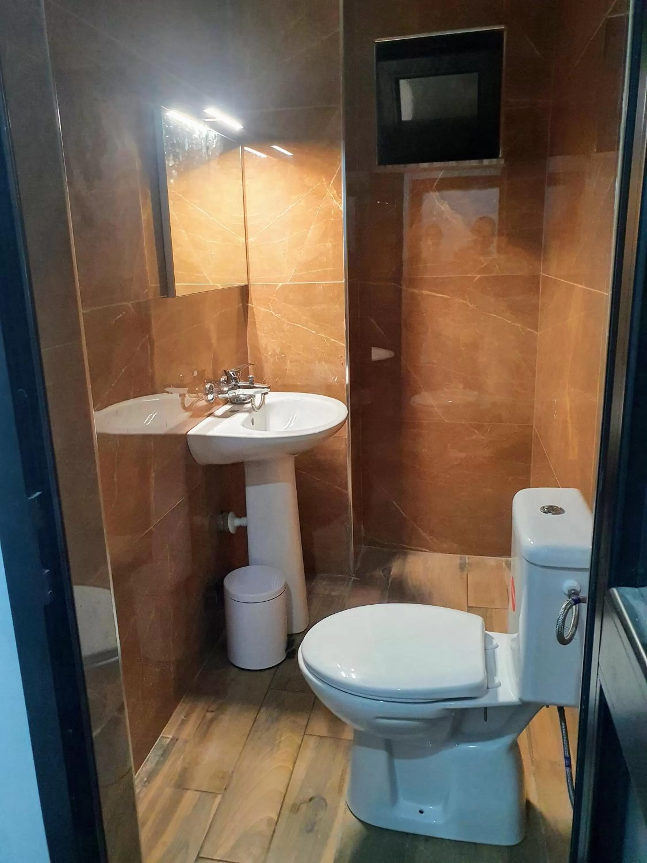 Bathroom in CityCenterHotel Shkoder