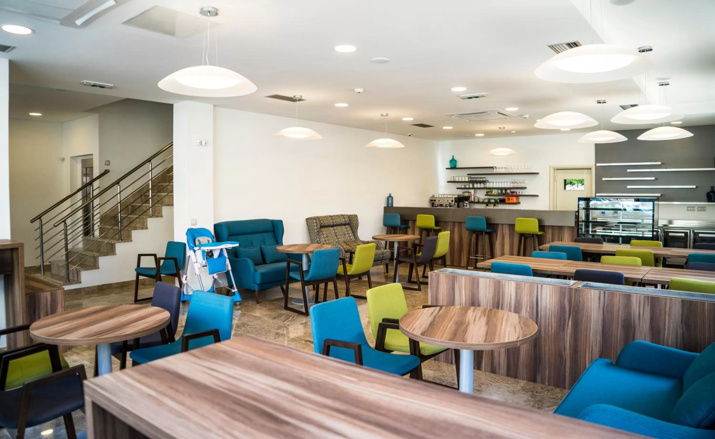 Communal lounge/ TV room, Restaurant/Places to Eat in Hotel Kapetanovina