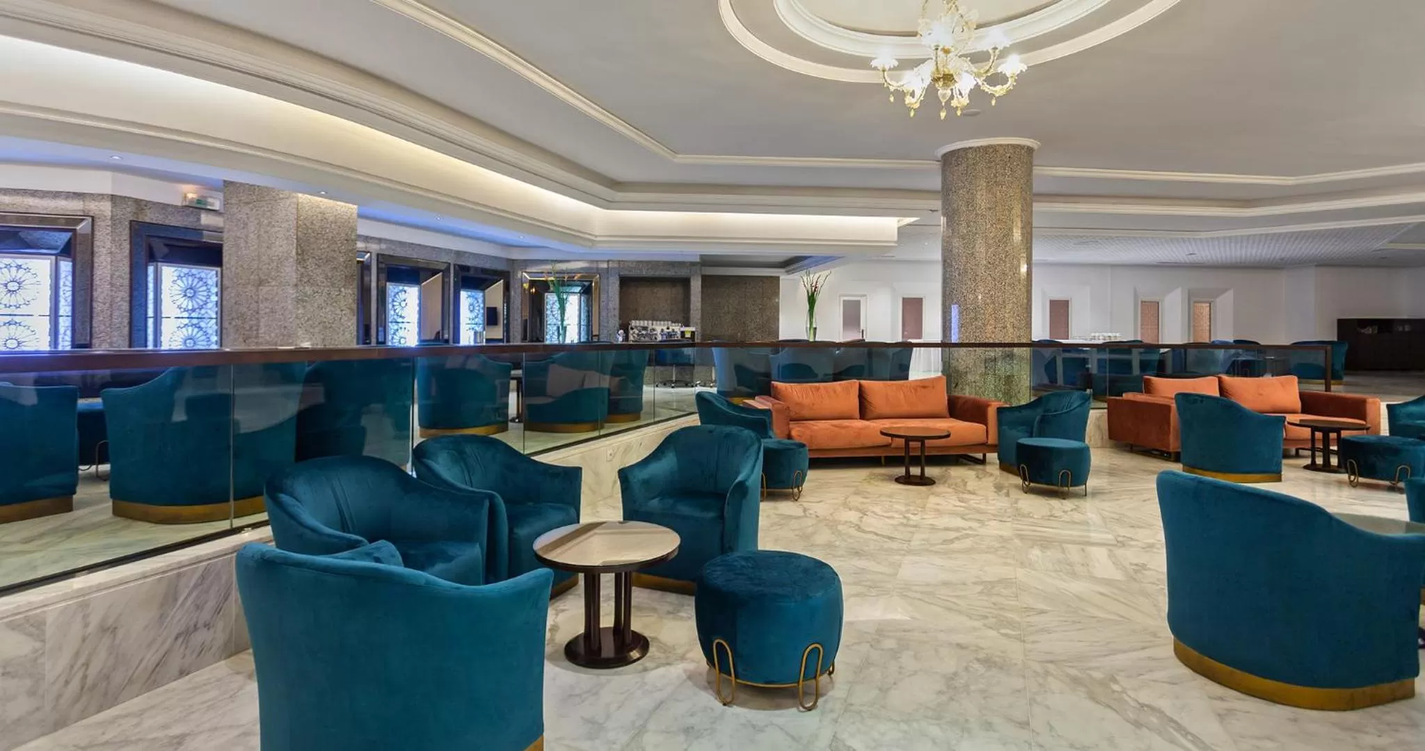 Lounge or bar in El Mouradi Palace- Couple et Famille uniquement