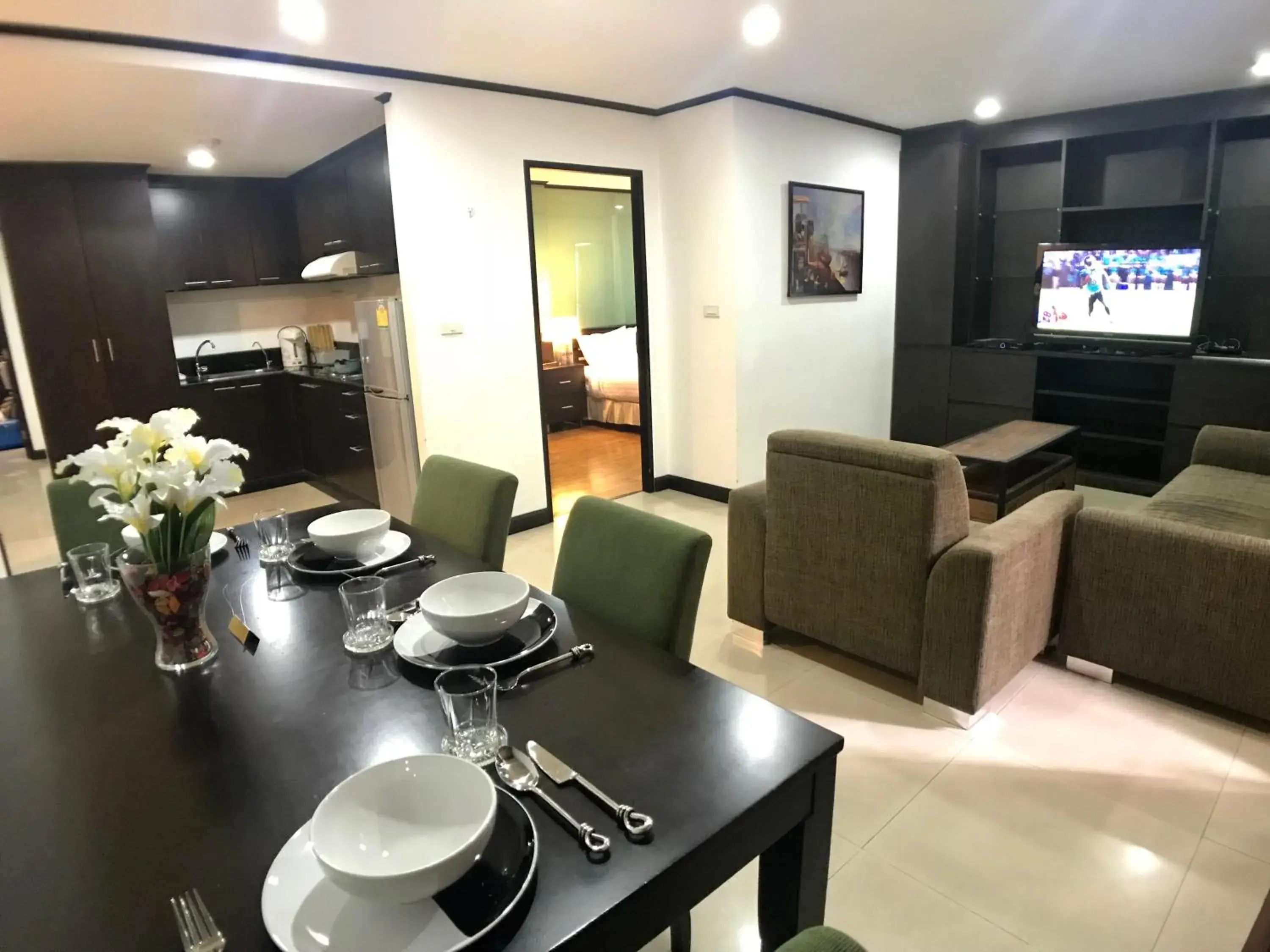 Two-Bedroom Apartment in Twin Peaks Sukhumvit Suites Two-Bedroom Apartment in Twin Peaks Sukhumvit Suites