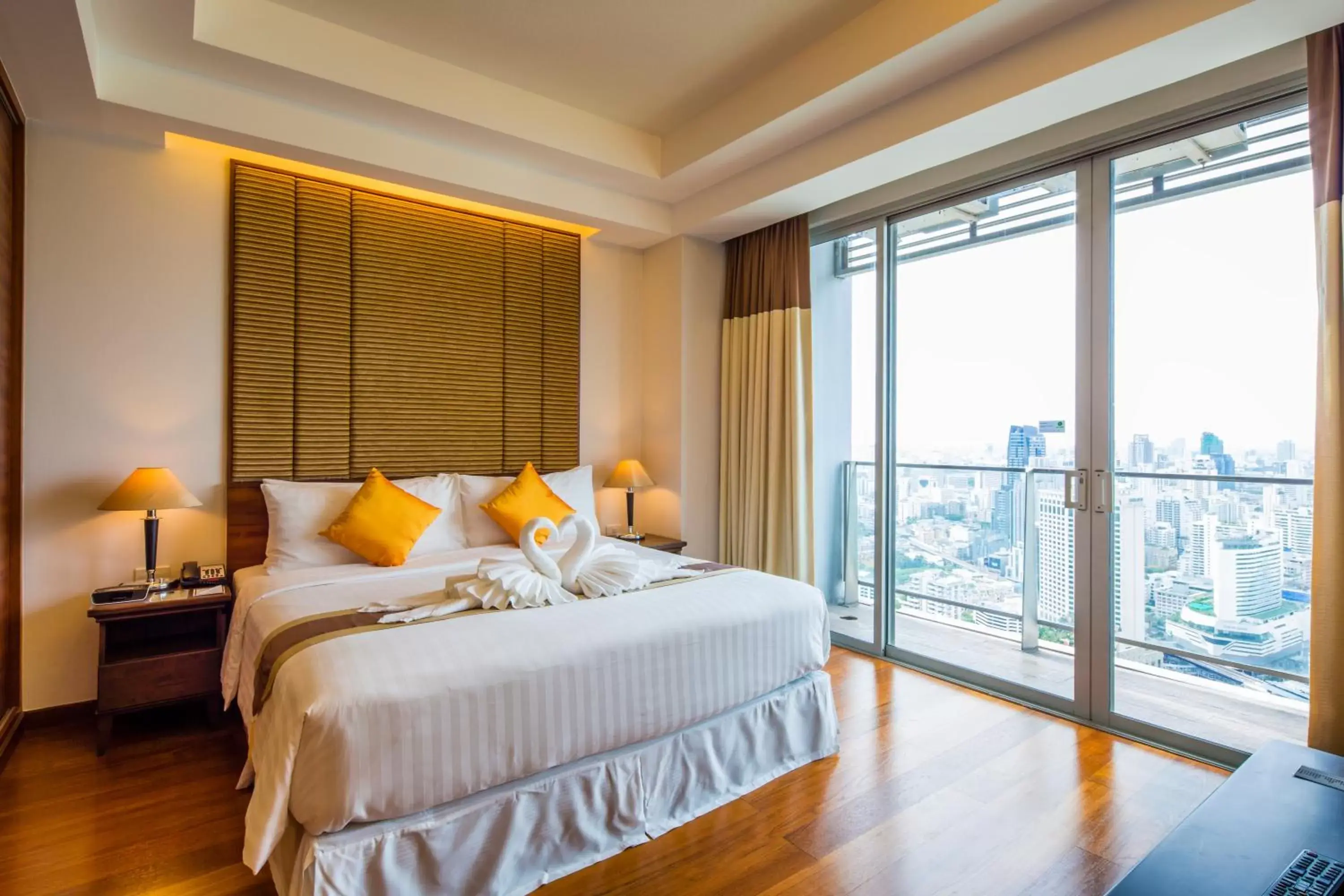 One-Bedroom Executive in Column Bangkok Hotel One-Bedroom Executive in Column Bangkok Hotel