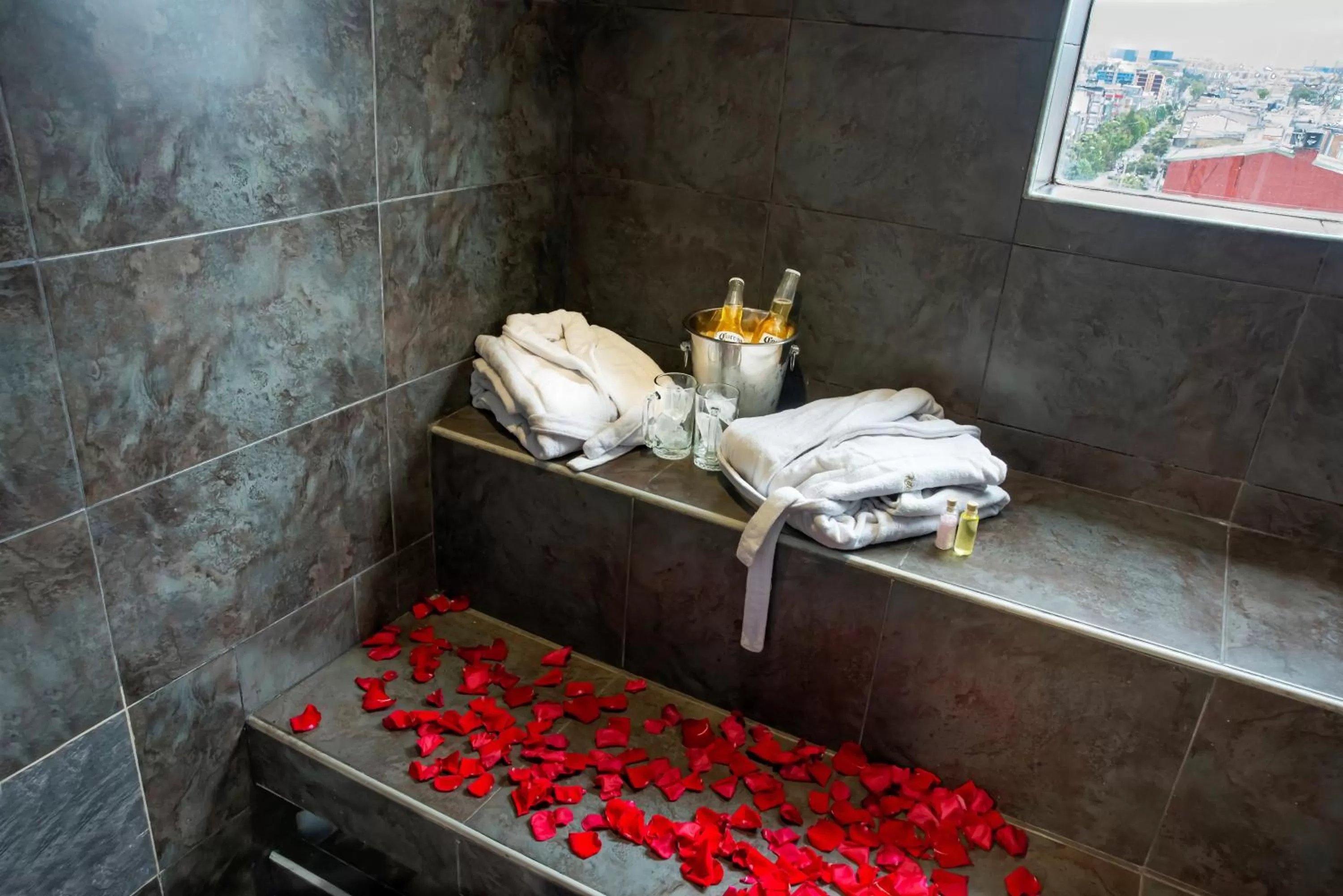 Steam room in Hotel Express 53