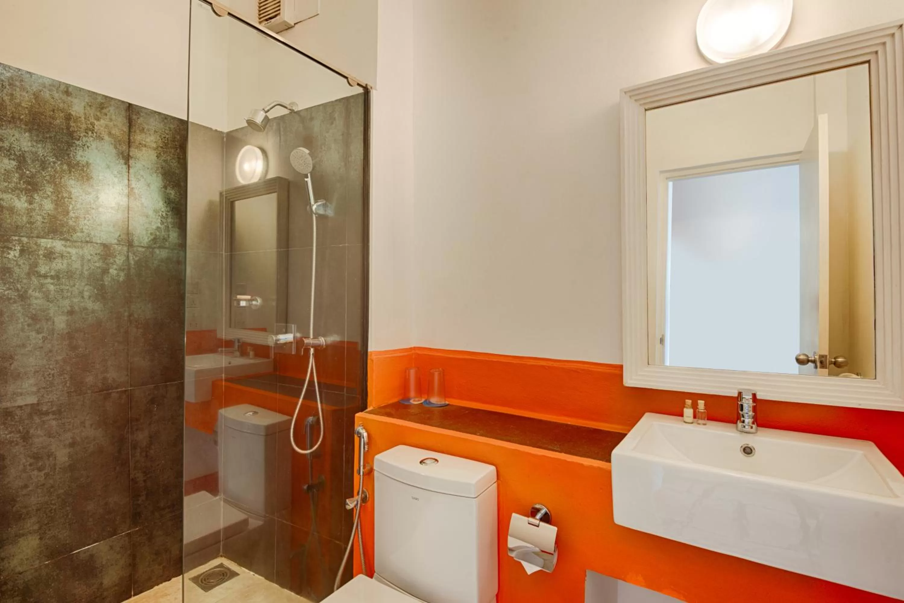 Toilet in Hotel J Negombo