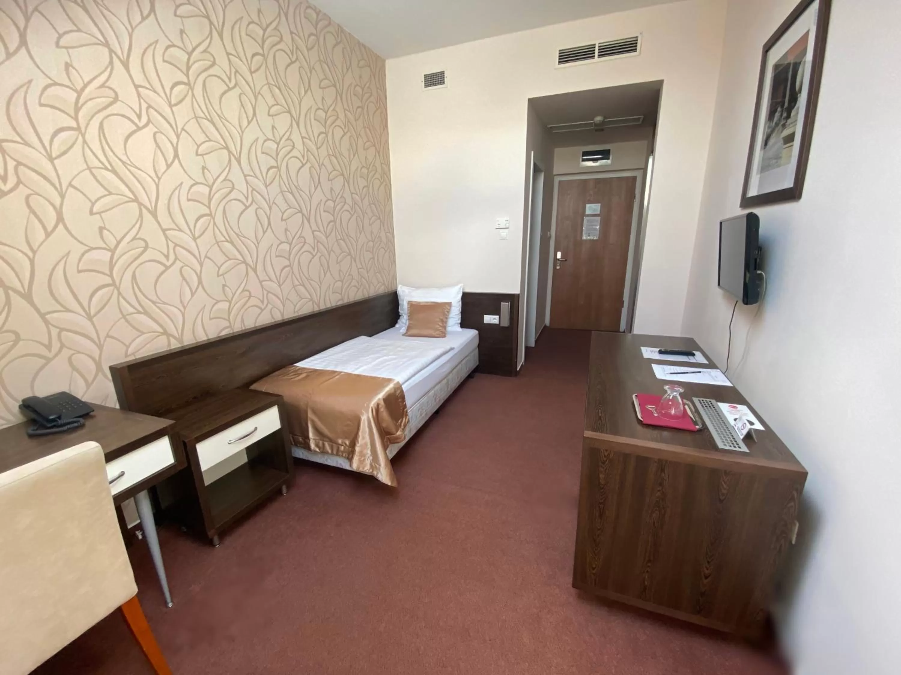 Property building, Bed in Boutique Hotel Sopianae