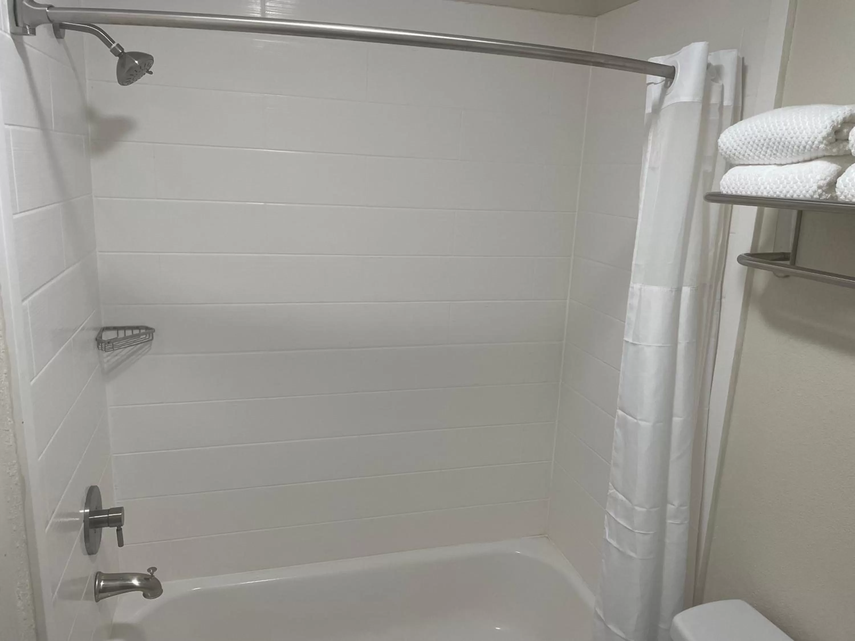 Bathroom in Comfort Inn & Suites Spring Lake - Fayetteville near Fort Bragg