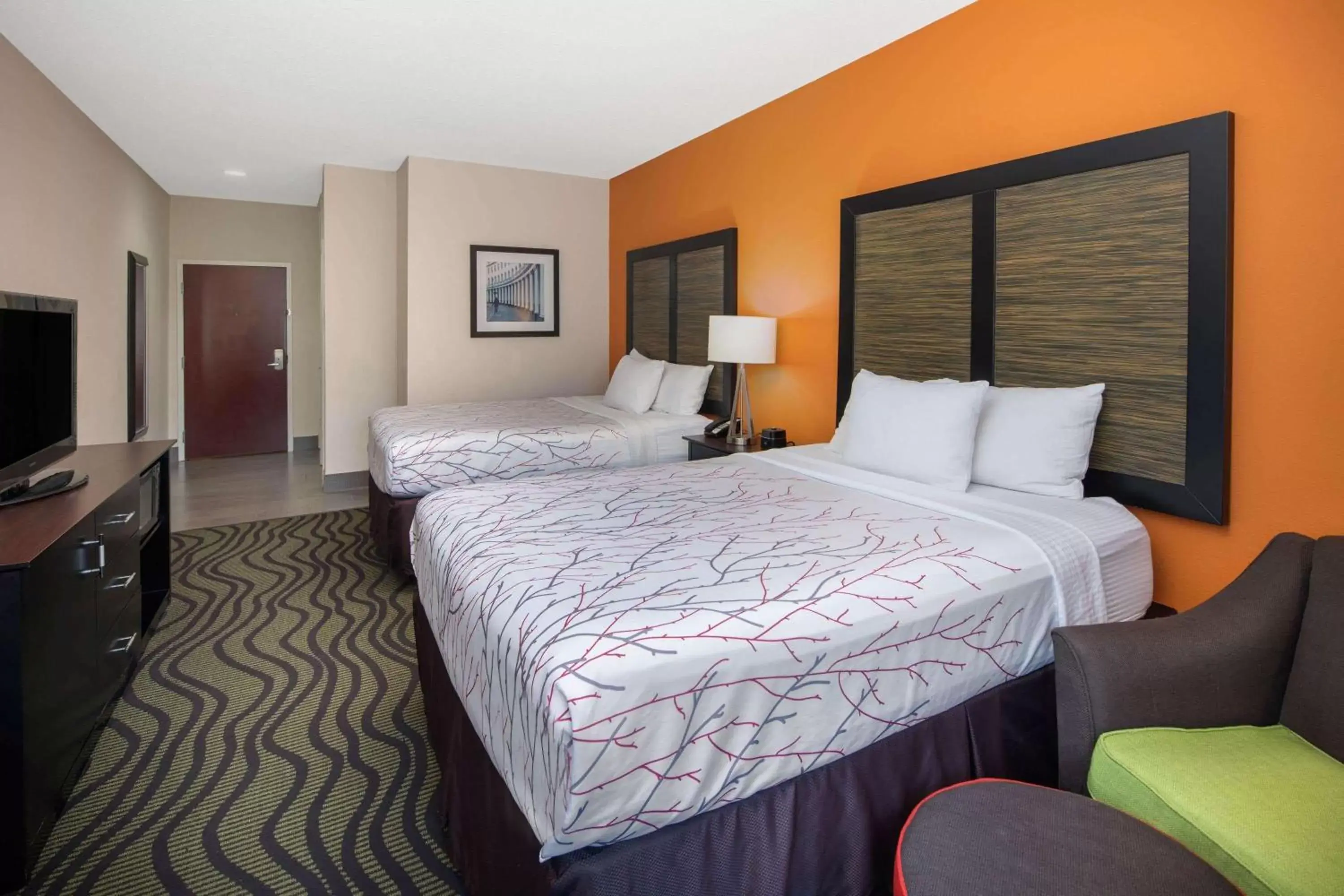 Standard Two Queen Room with Two Queen Beds in La Quinta Inn by Wyndham Calhoun South I-75 Standard Two Queen Room with Two Queen Beds in La Quinta Inn by Wyndham Calhoun South I-75