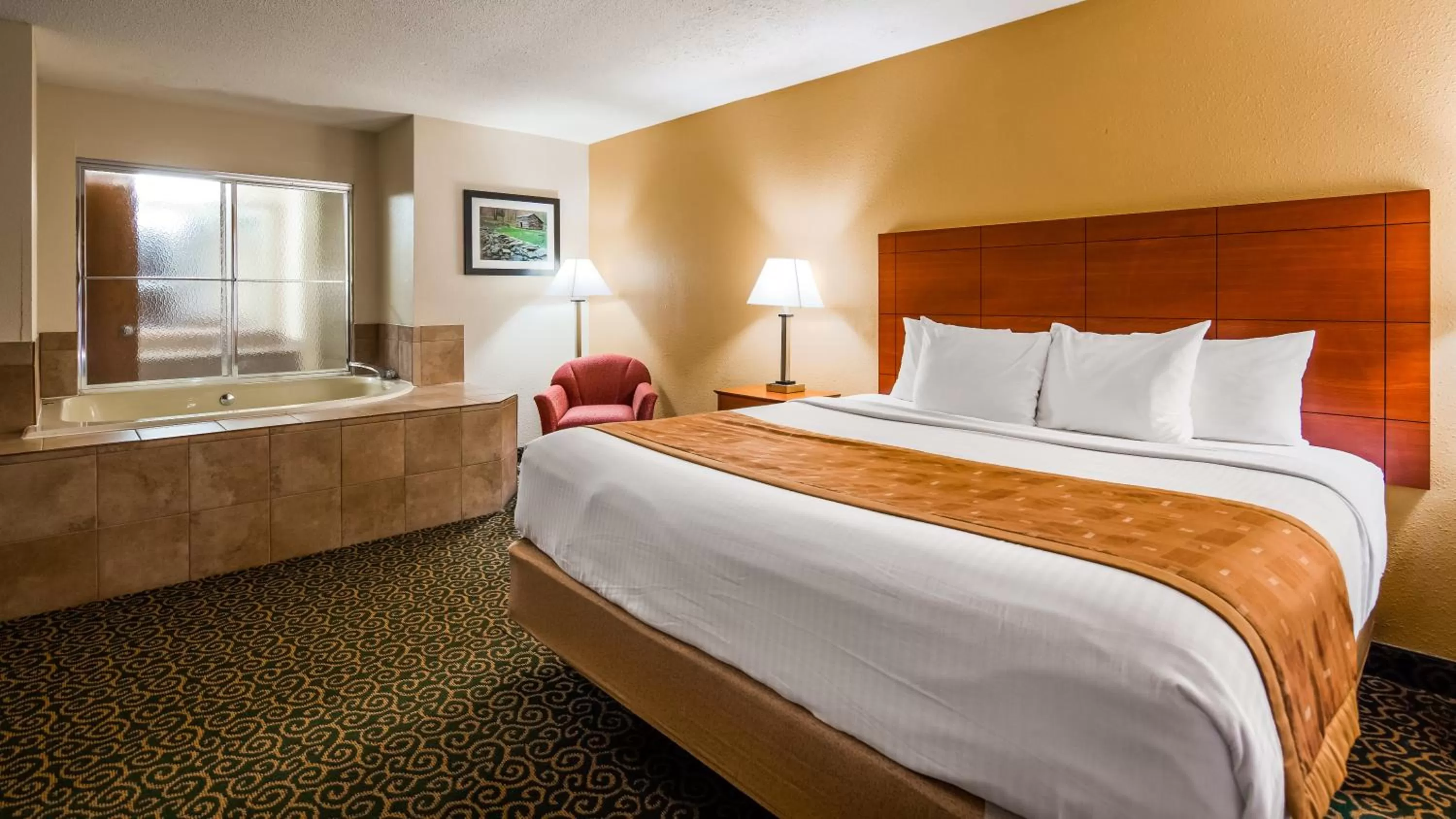 Bed in SureStay Plus Hotel by Best Western Wytheville
