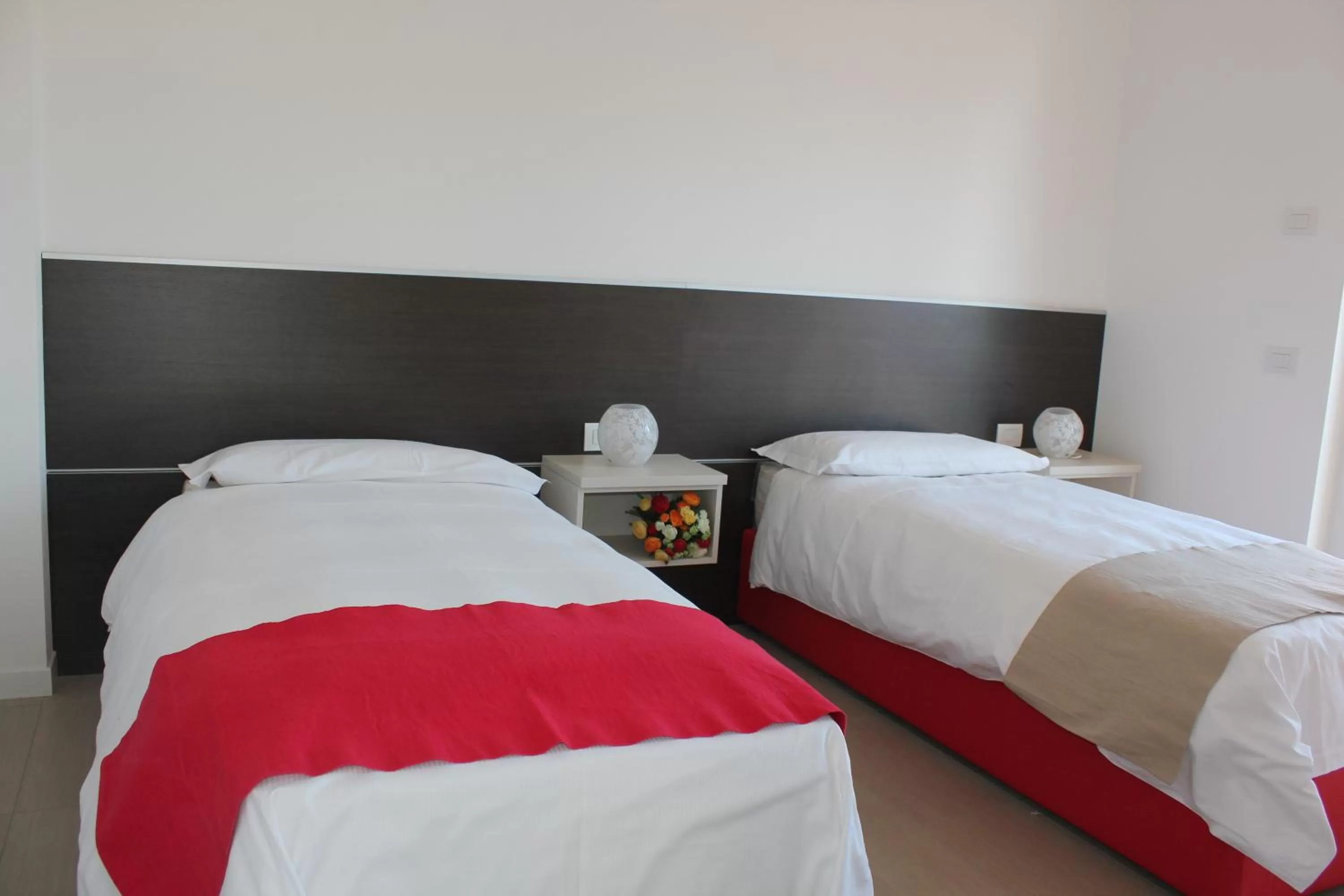 Photo of the whole room, Bed in Residence Villa Paradiso