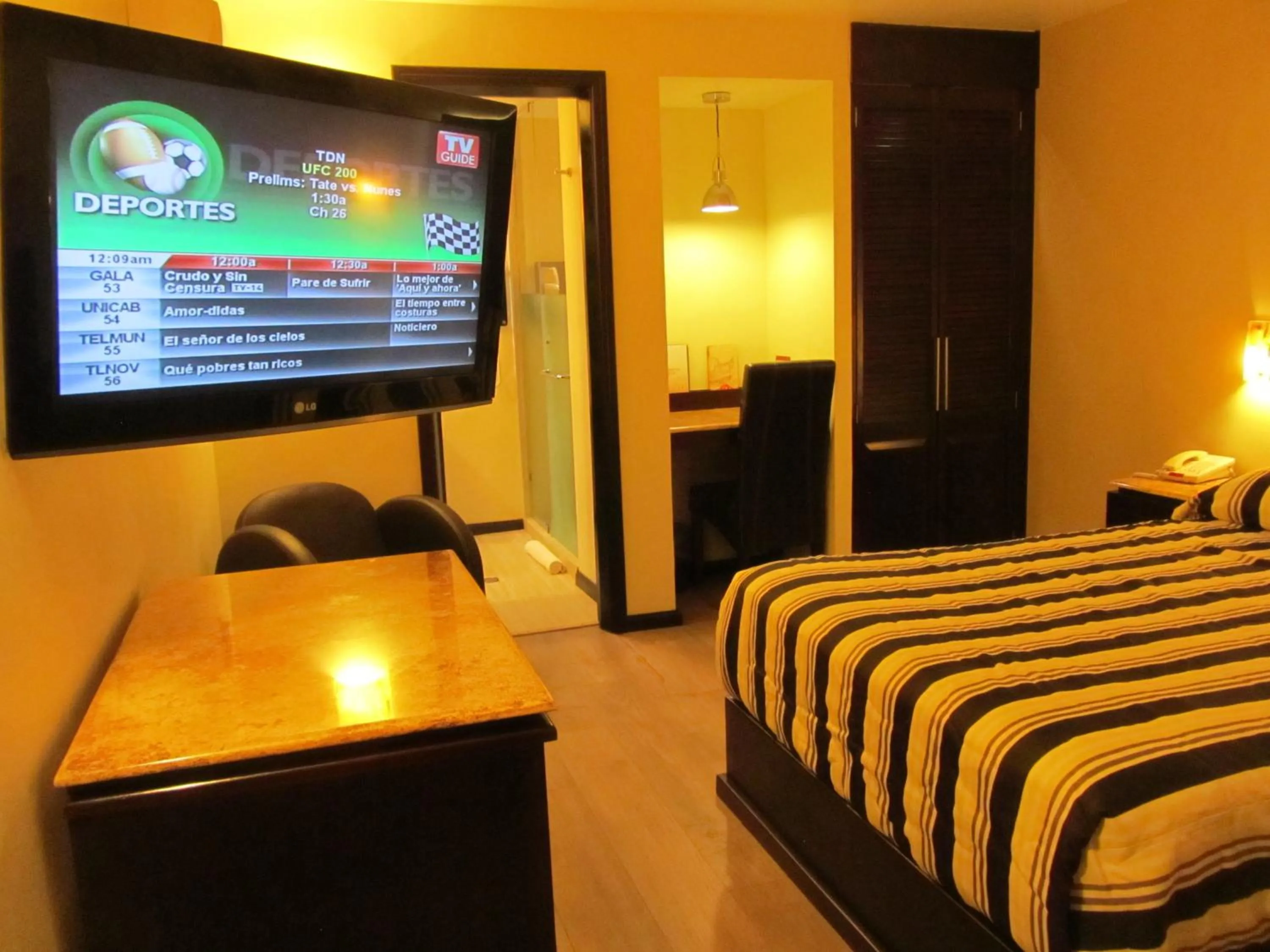 Bed in Hotel Colonial