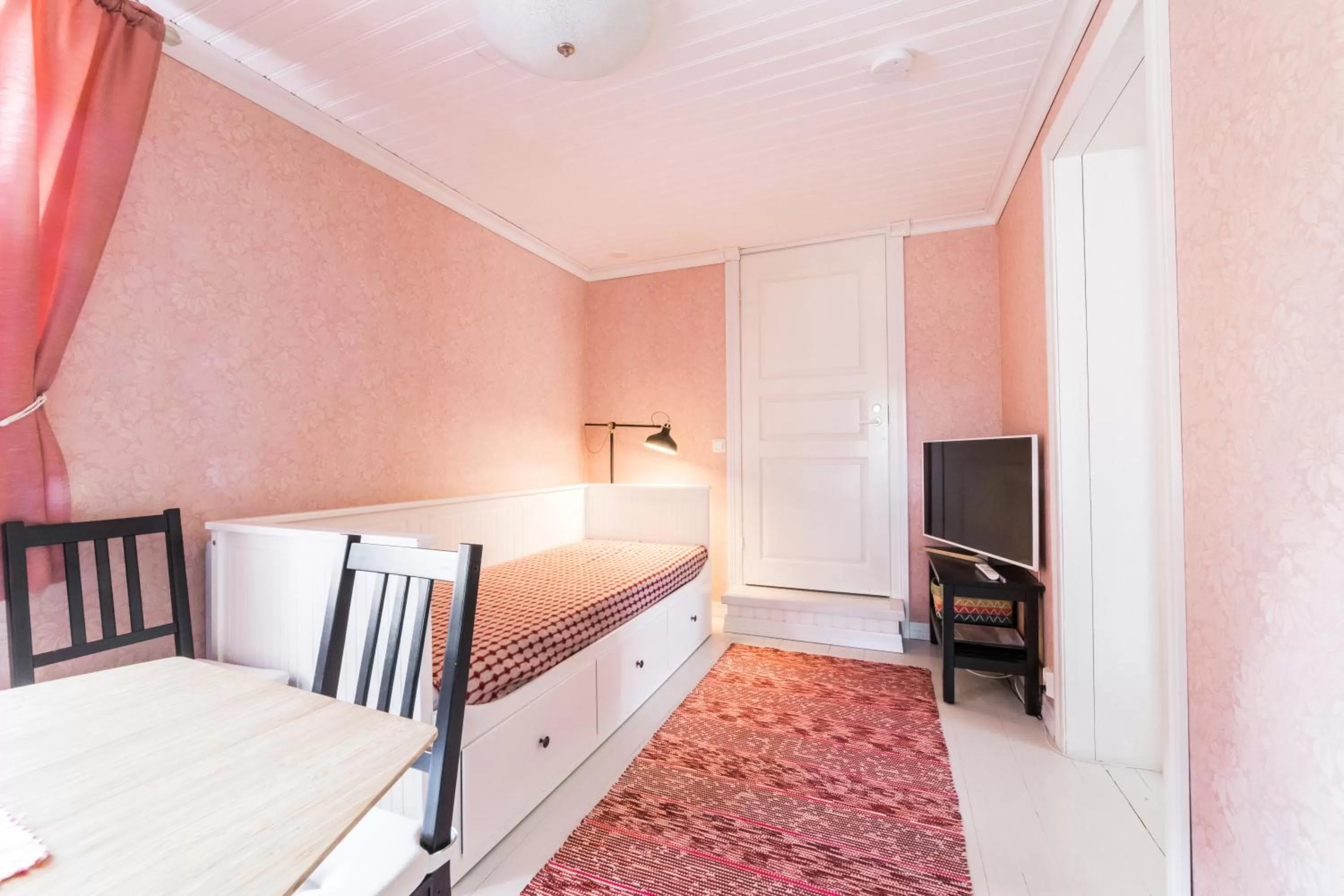 Living room, Bed in Tiittalan Kartano