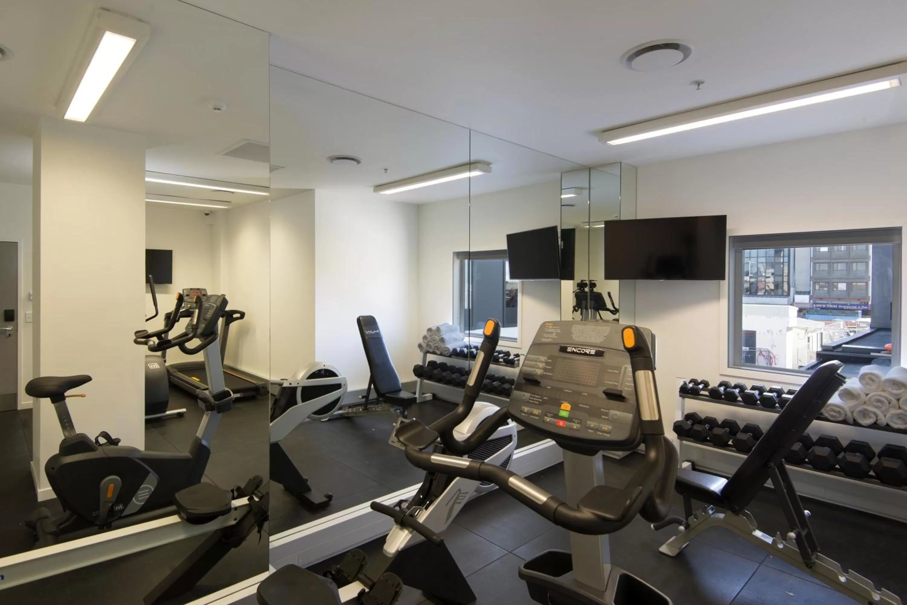 Fitness centre/facilities in BreakFree on Cashel, an Accor Hotel