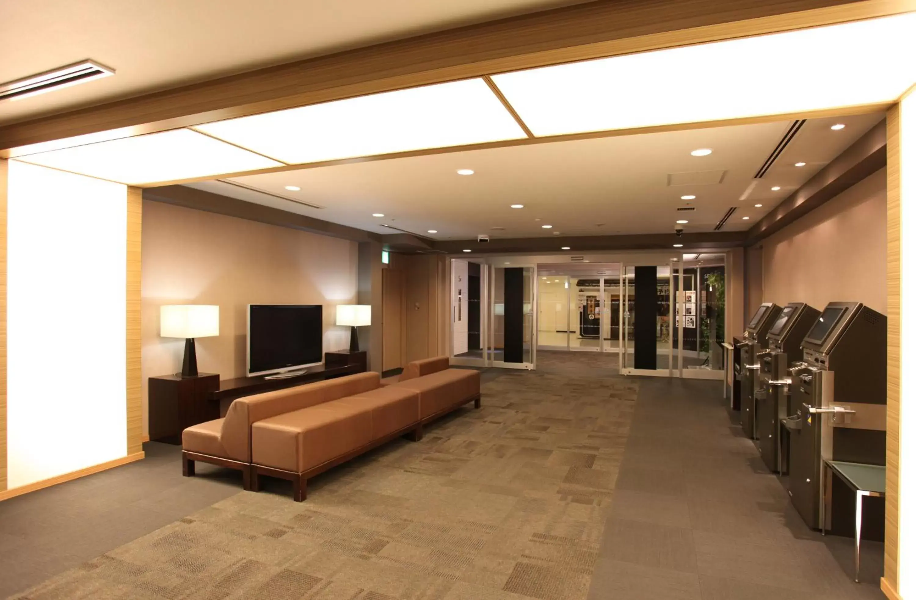 Standard Double Room - Non-Smoking in Daiwa Roynet Hotel Okayama Ekimae Standard Double Room - Non-Smoking in Daiwa Roynet Hotel Okayama Ekimae