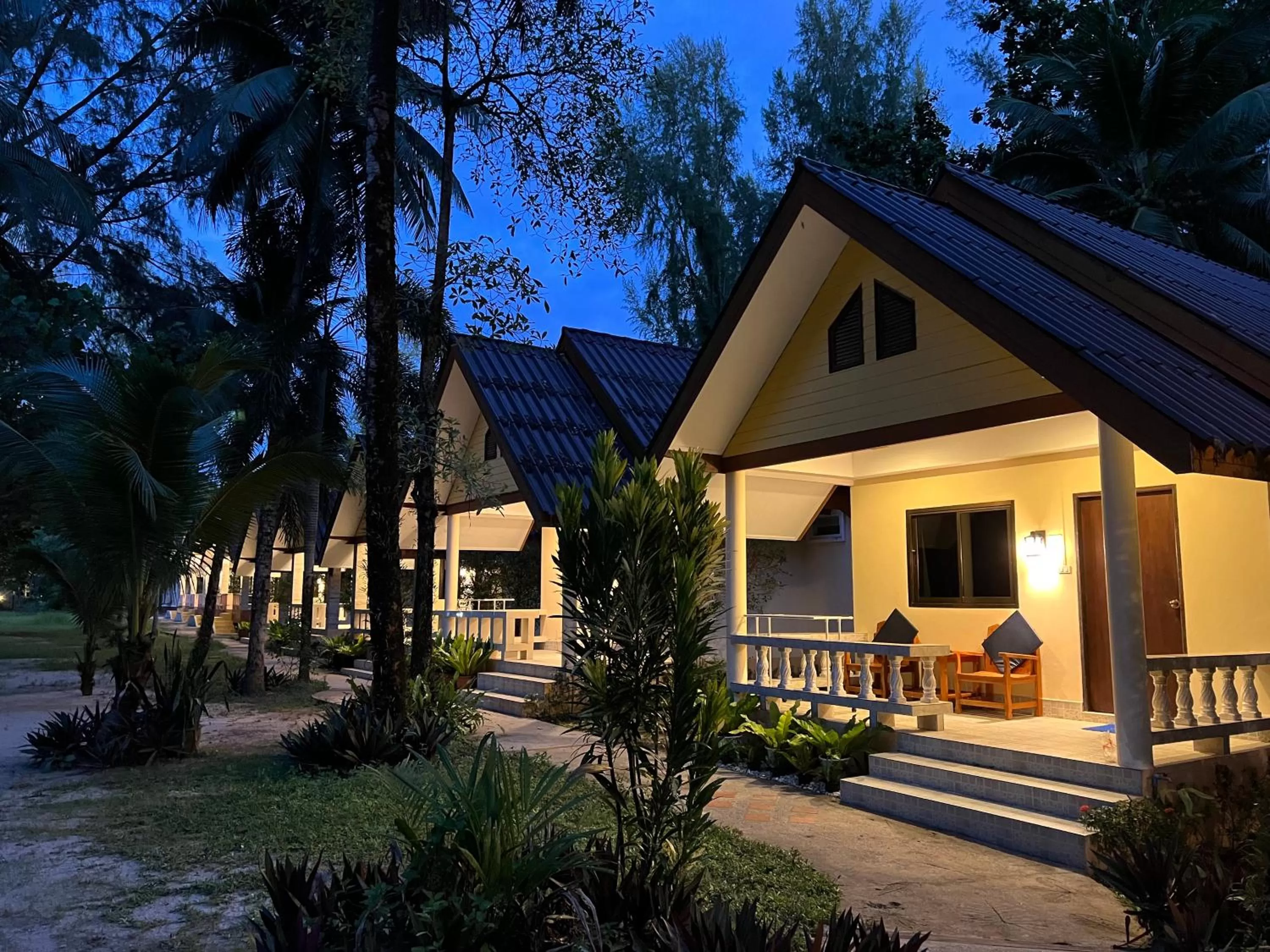 Property Building in Ao Thong beach Bungalows