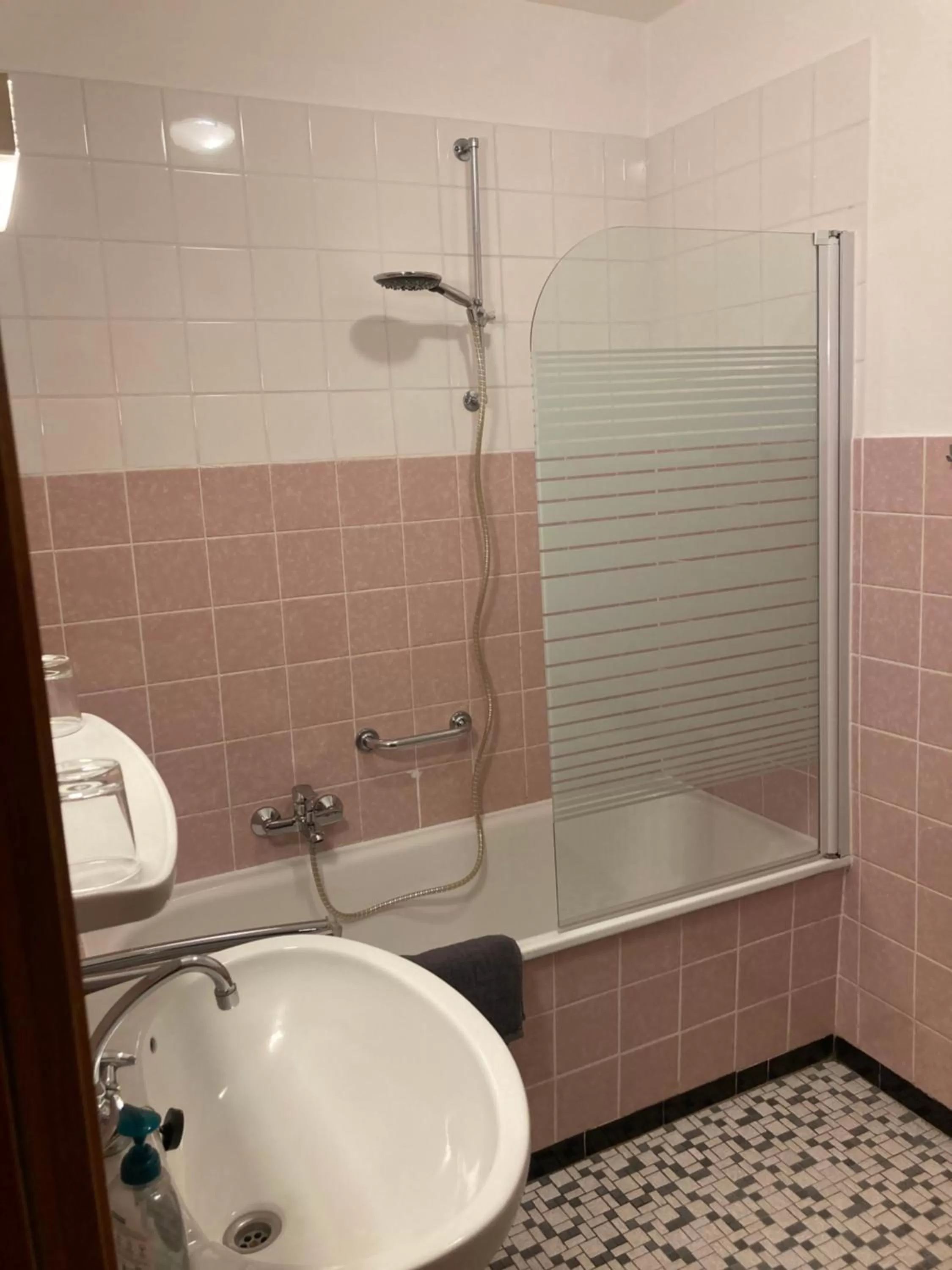 Bathroom in Bed & Breakfast Weisser Stein