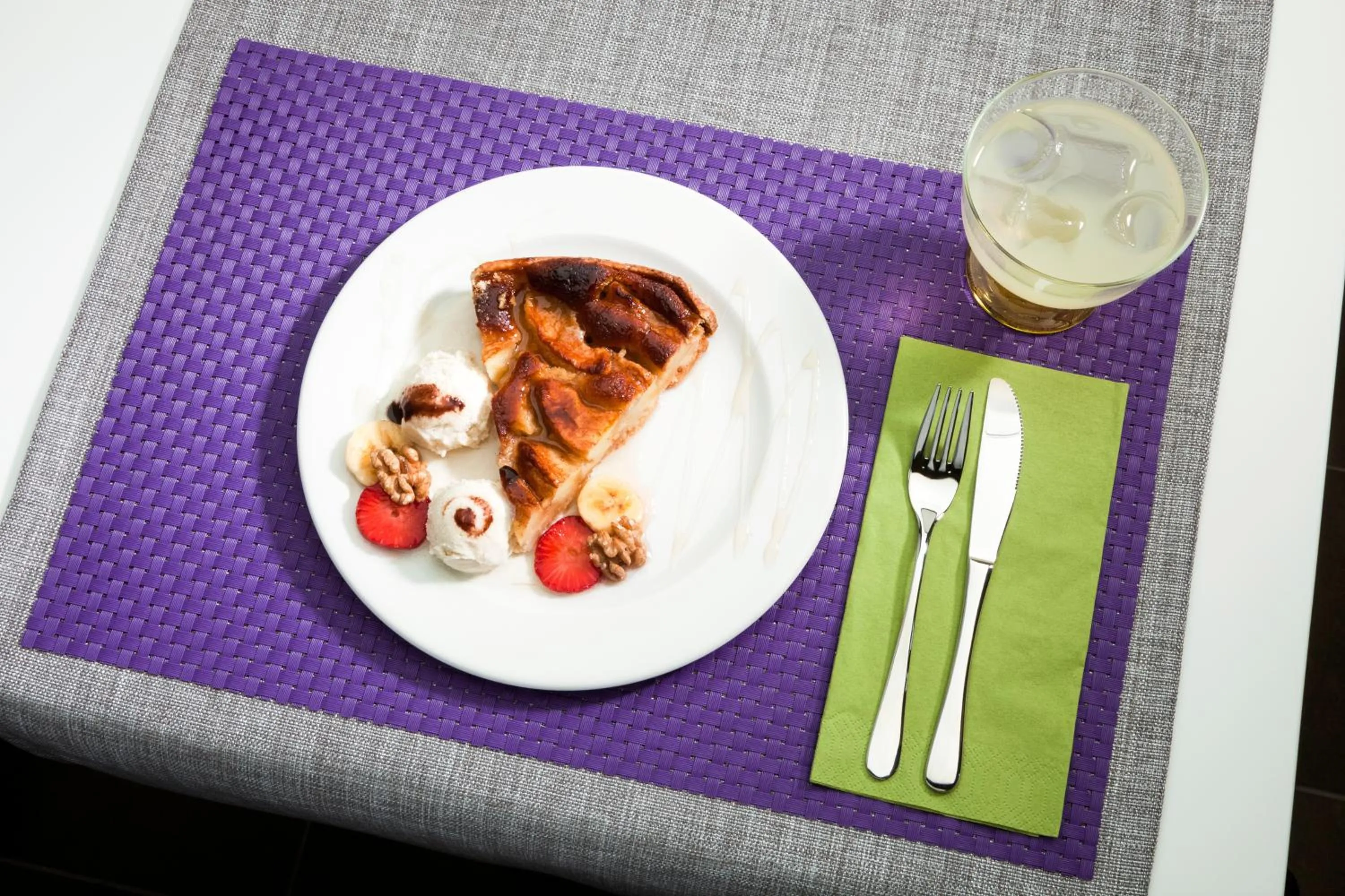 Food close-up in Hotel Ibis Styles Lleida Torrefarrera