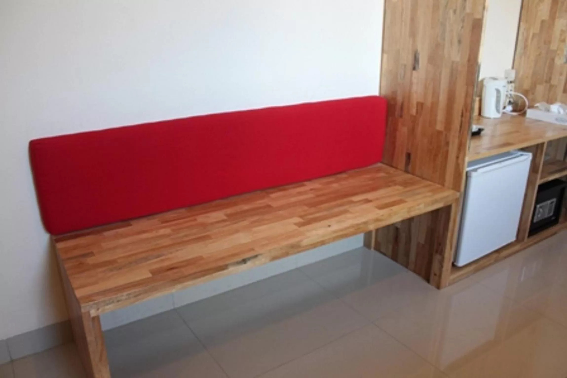 Photo of the whole room in Hotel Karthi Kuta