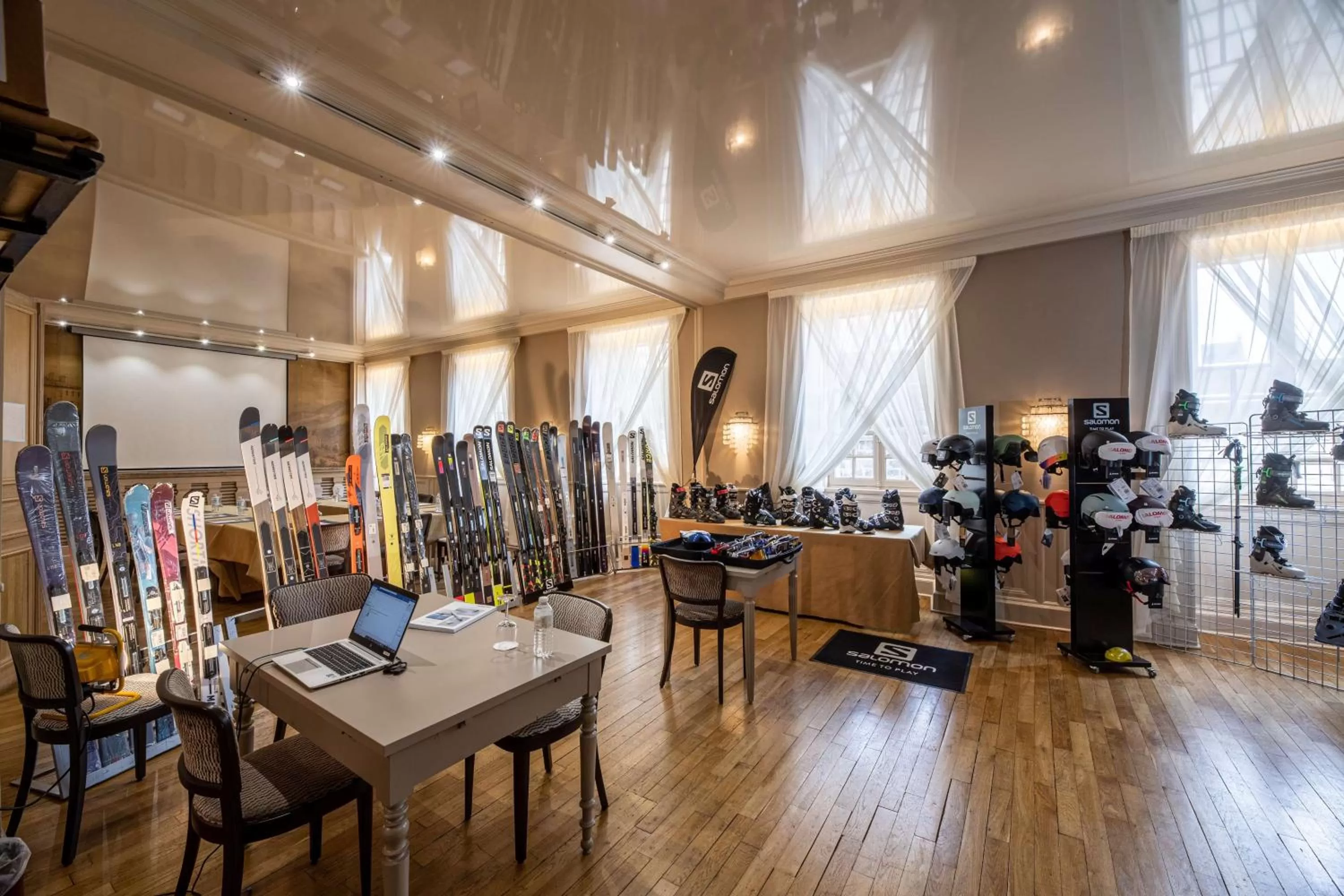 Meeting/conference room in Best Western Grand Hotel de Bordeaux