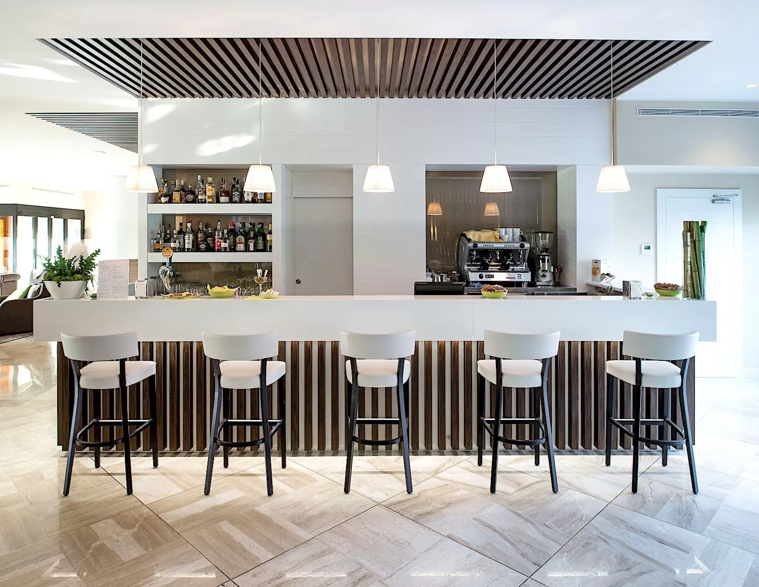 Lounge or bar in Enjoy Garda Hotel