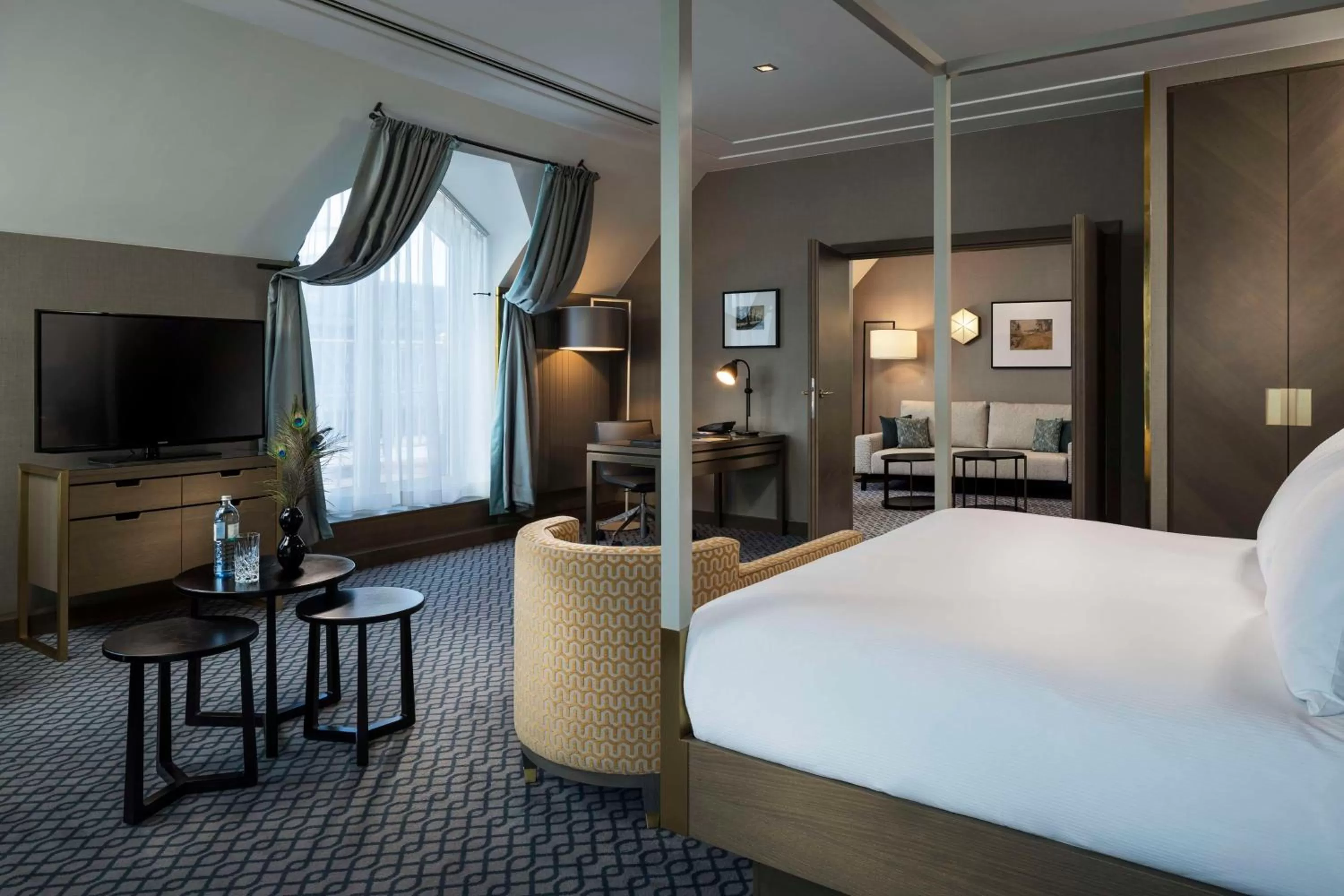 Bed in Hilton Vienna Plaza