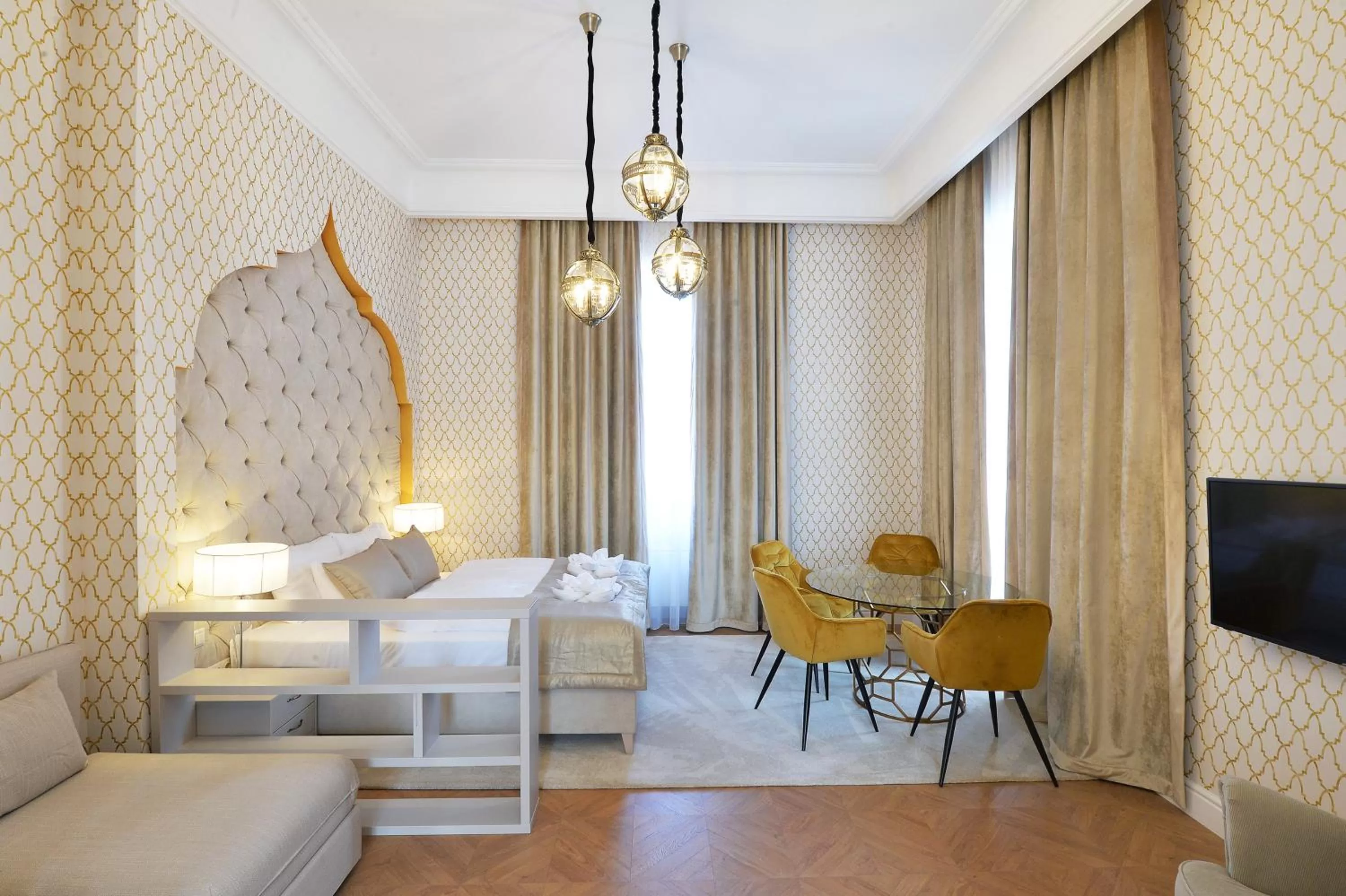 Photo of the whole room in 1552 Boutique Hotel