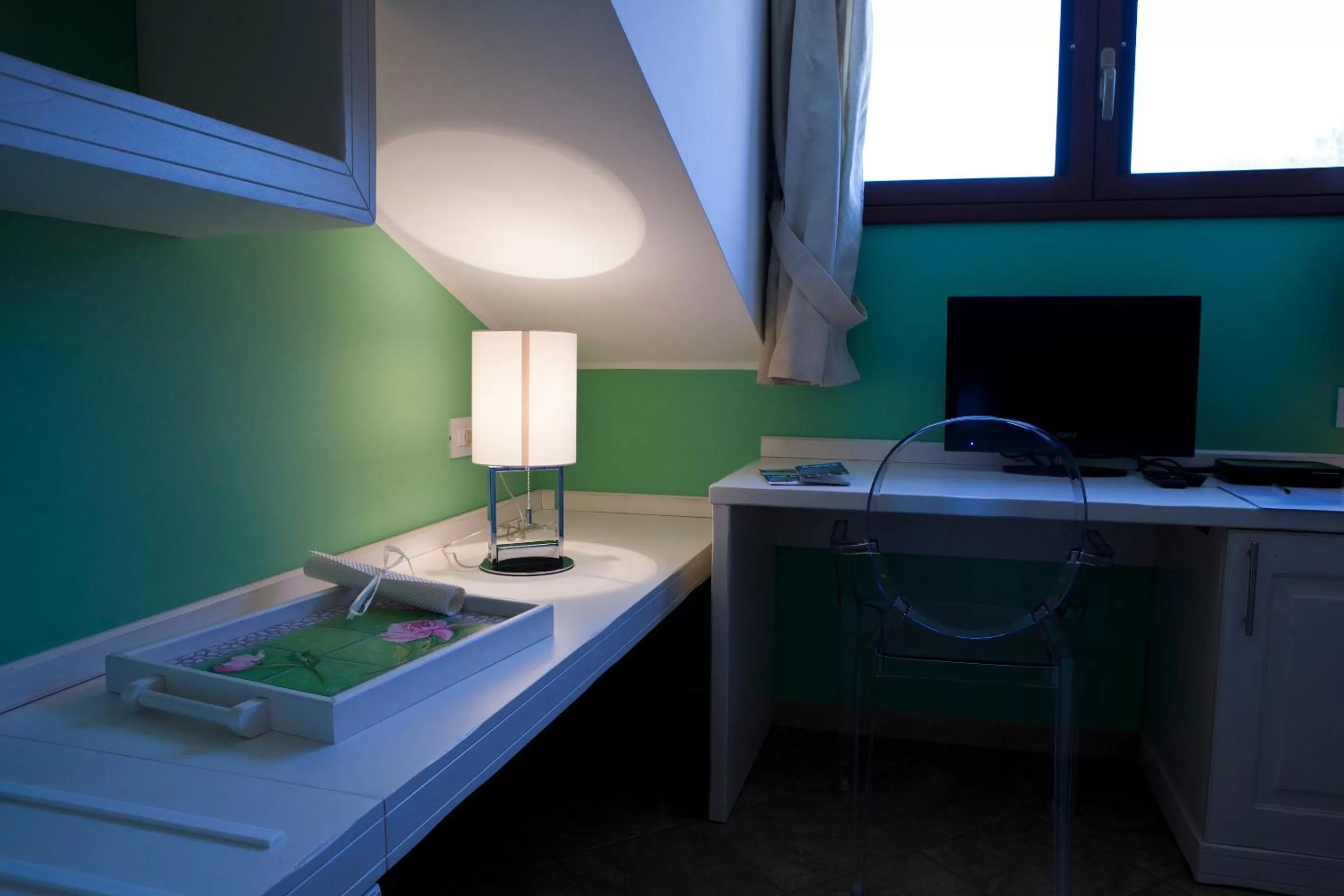 TV and multimedia, TV/Entertainment Center in B&B 7Cento Ulivi