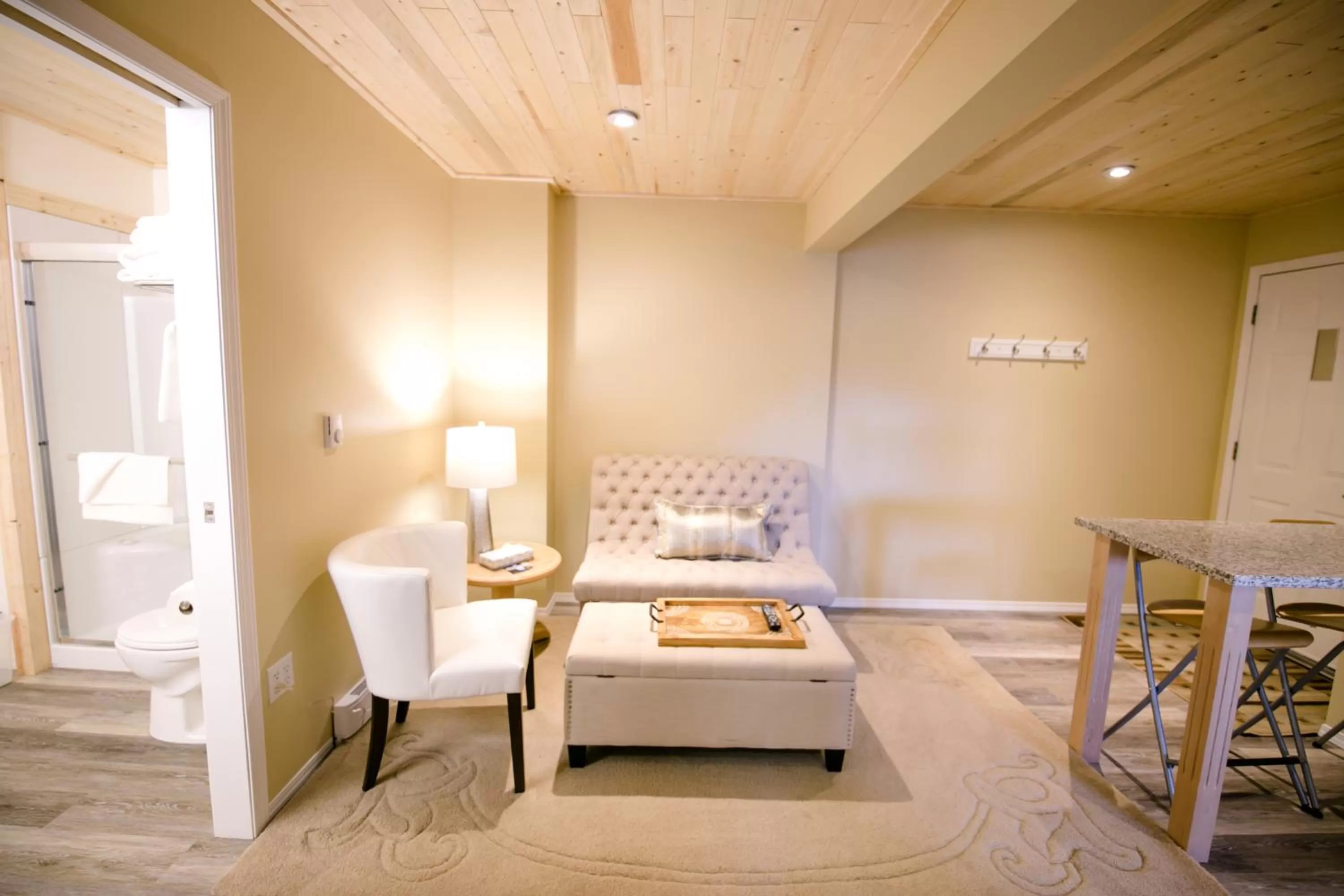 Photo of the whole room in Crystal Springs Lodge